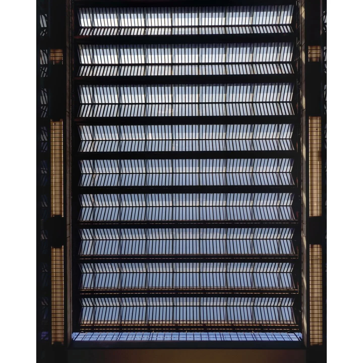 Some architectural inspiration at @bellworks 

Strolling around admiring the sweet views and cool shops they have to offer.

All photos shot and copyrighted by @willventuresphoto please reach of for licensing info.
.
.
.
.
.
#bellworks #njarchitectur