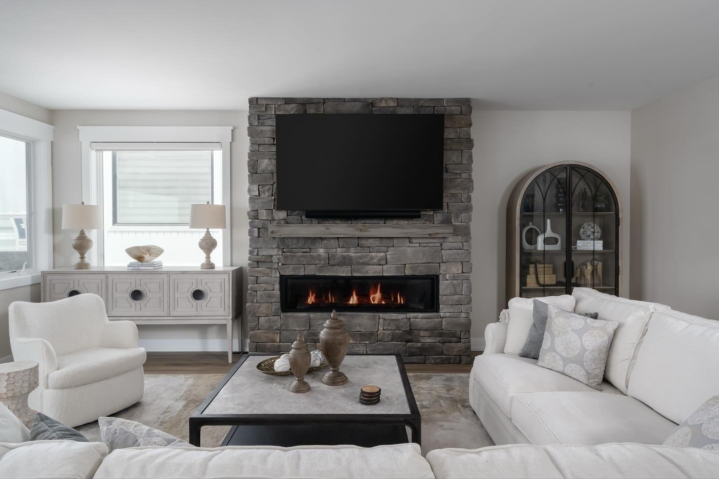 Stone, light, and texture in harmony.
Modern comfort with an organic touch in these living spaces.
Coastal living at its finest.

Design: @idesign_interiorsllc 

All photos shot and copyrighted by @willventuresphoto please reach out for licensing inf