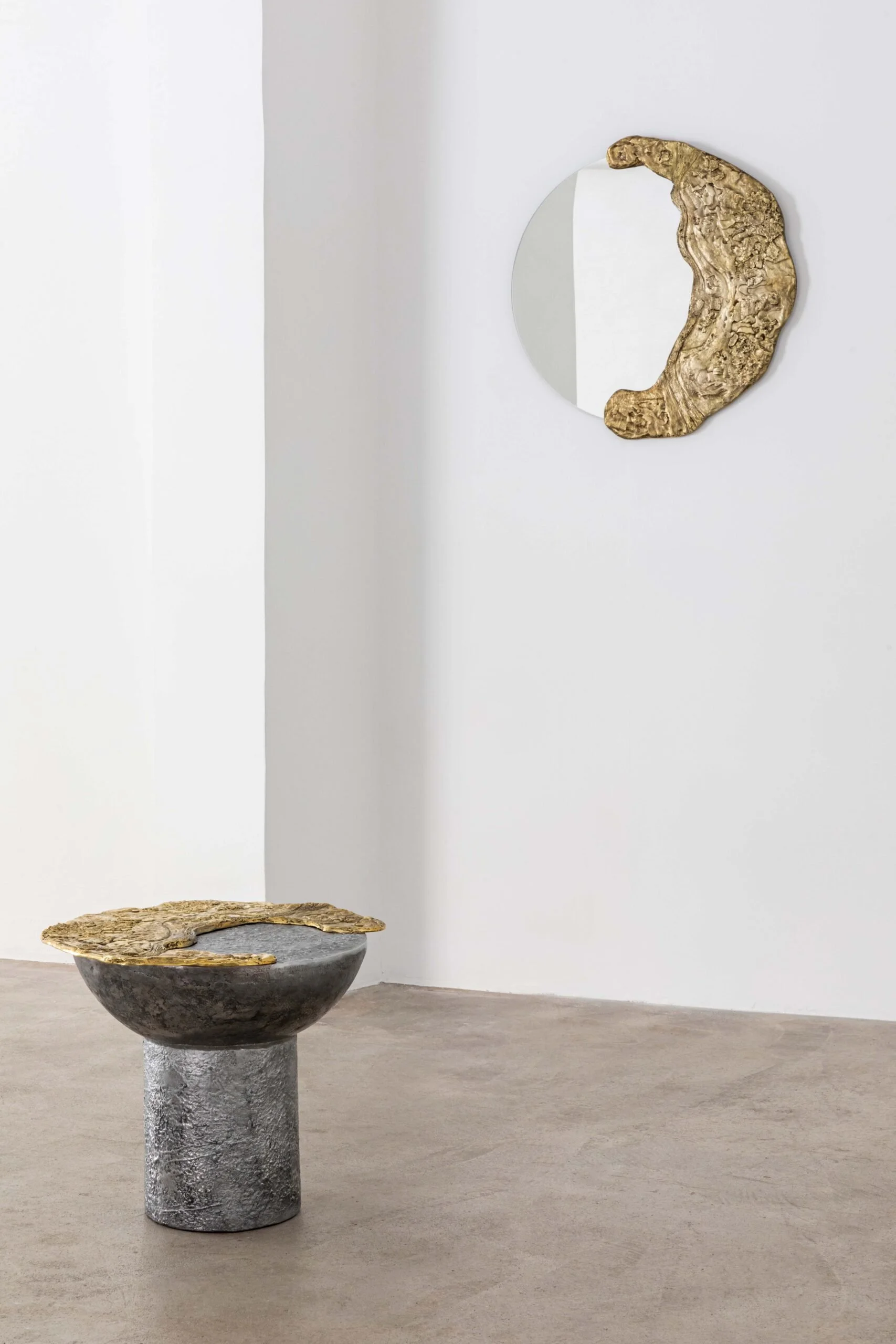 4_Wanderart_Lunar-Edition-Mooncrater-side-table-Materia-Gallery-Rome-┬®Serena-Eller-┬®Francesco-Marano-scaled.jpg