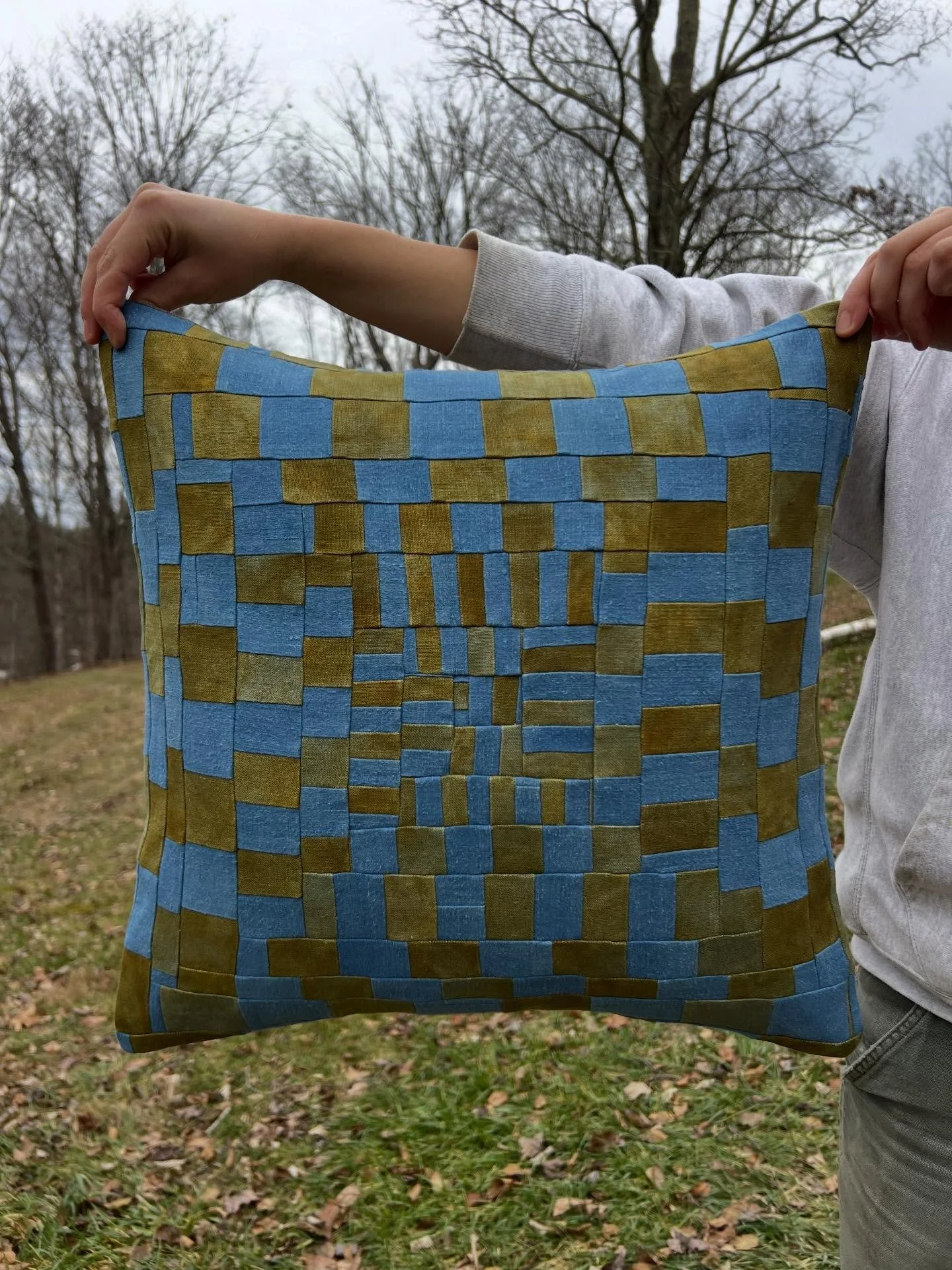 Hiii so this pillow and many others will be available this Wednesday at @redcloveralecompany 🐒 I debated posting the others here but you&rsquo;ll just have to come to see what I&rsquo;ve got. Hope to see you there!!! (SOLD)