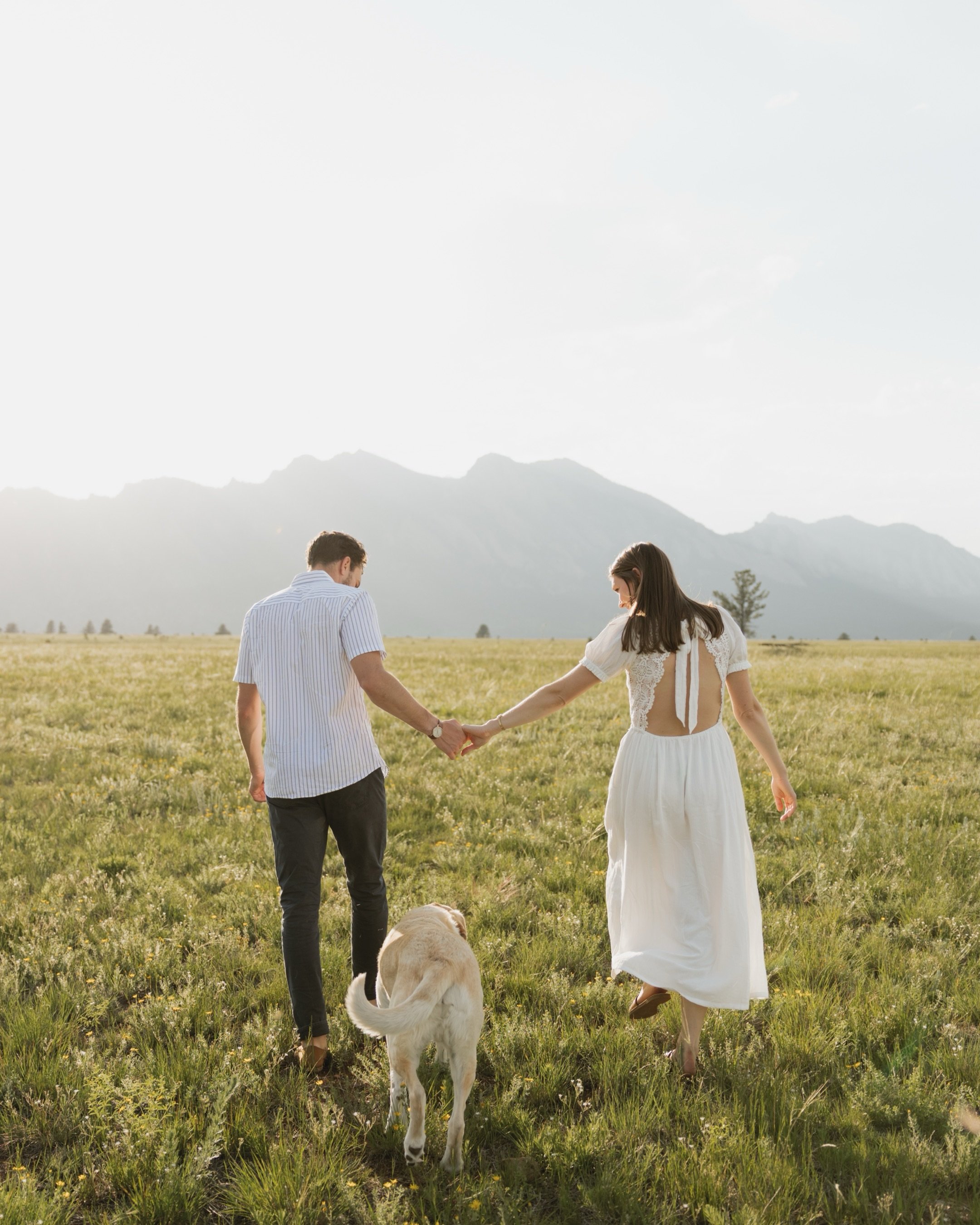 These engagement photos for my sweet friends feel extra special now that this gorgeous pair officially tied the knot in Mexico this past weekend! Getting to capture a small part of their story shortly after they got engaged was such an honor. Here&rs