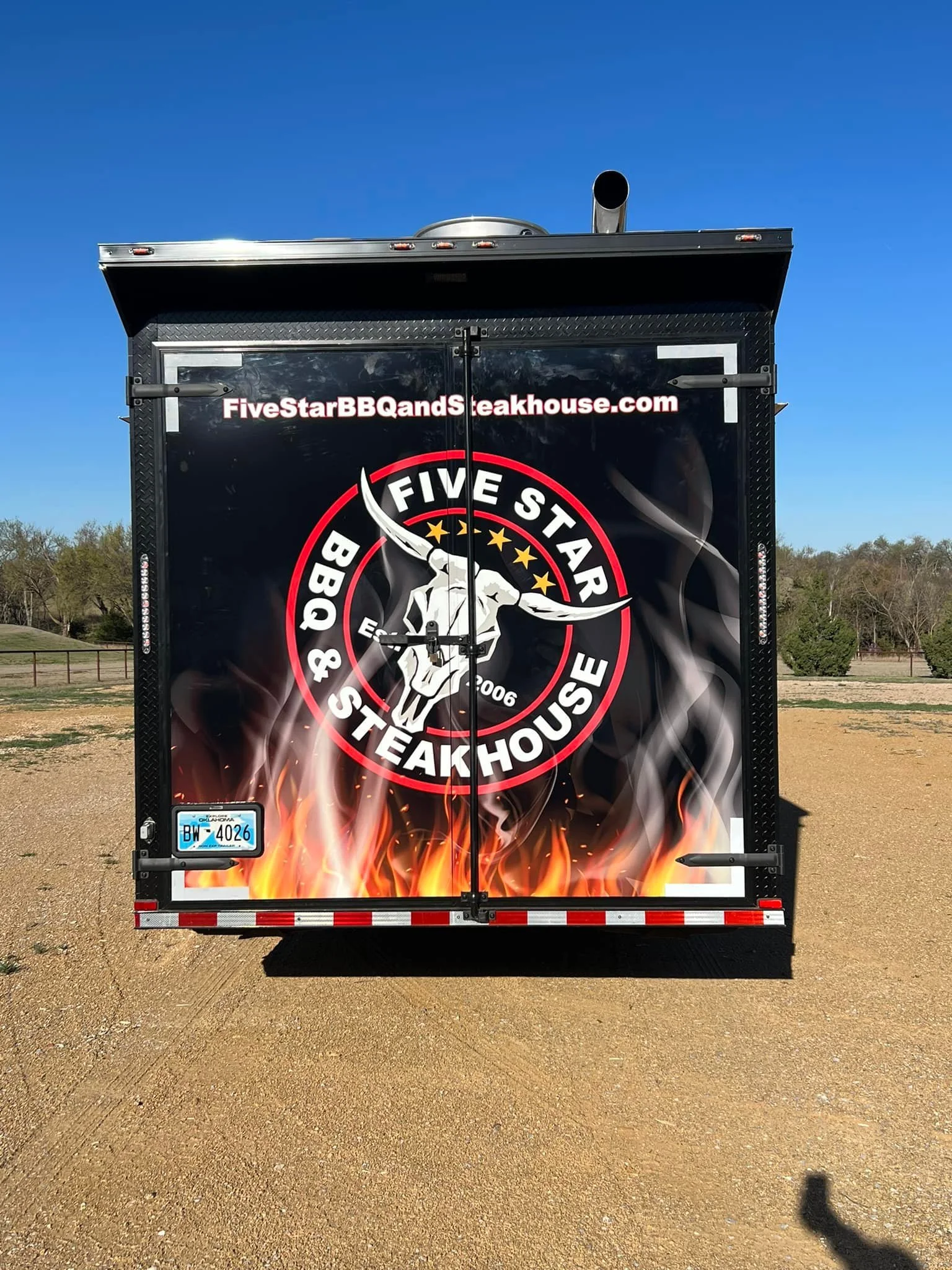 Five Star BBQ and Steakhouse vehicle wrap food truck logo website
