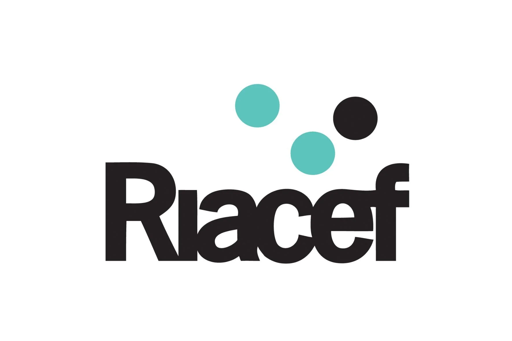 Logo con le parole 'Riacaf' in nero e tre cerchi azzurri e uno nero sopra il testo.