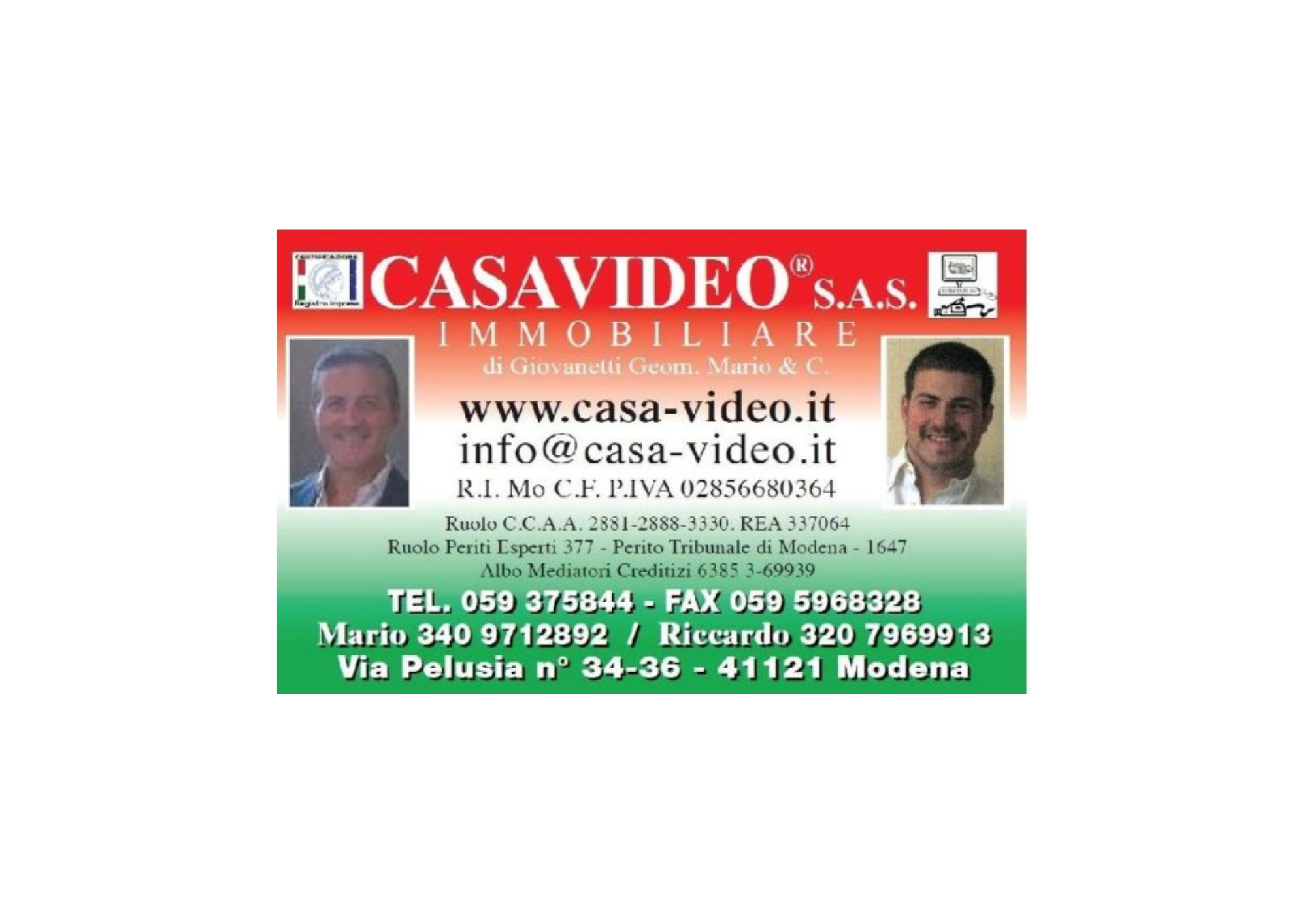 Biglietto da visita con il logo di Casavideo e due foto di uomini, contenente informazioni di contatto, indirizzo, e dettagli aziendali.
