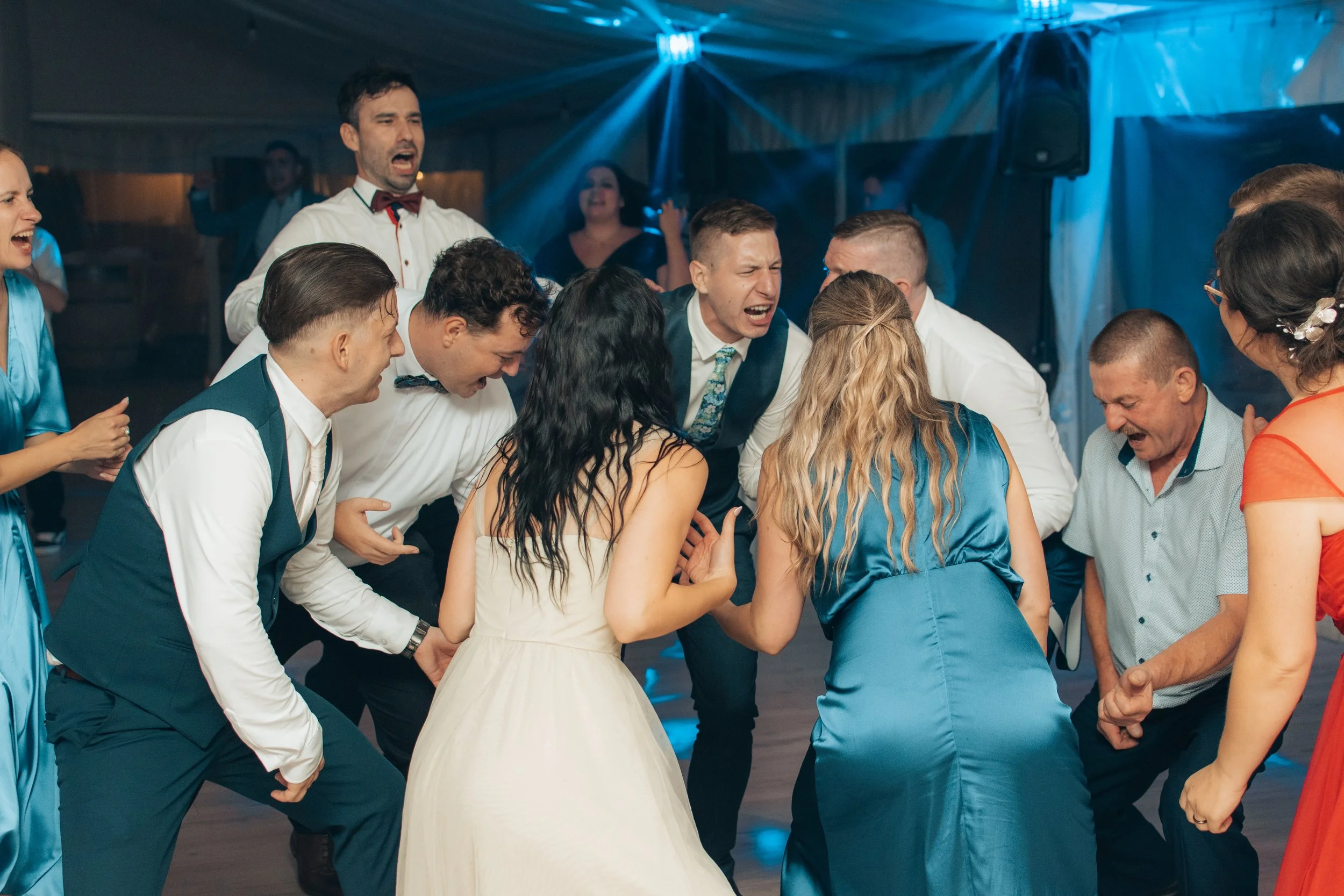 wedding-guests-in-full-party-mode.jpg