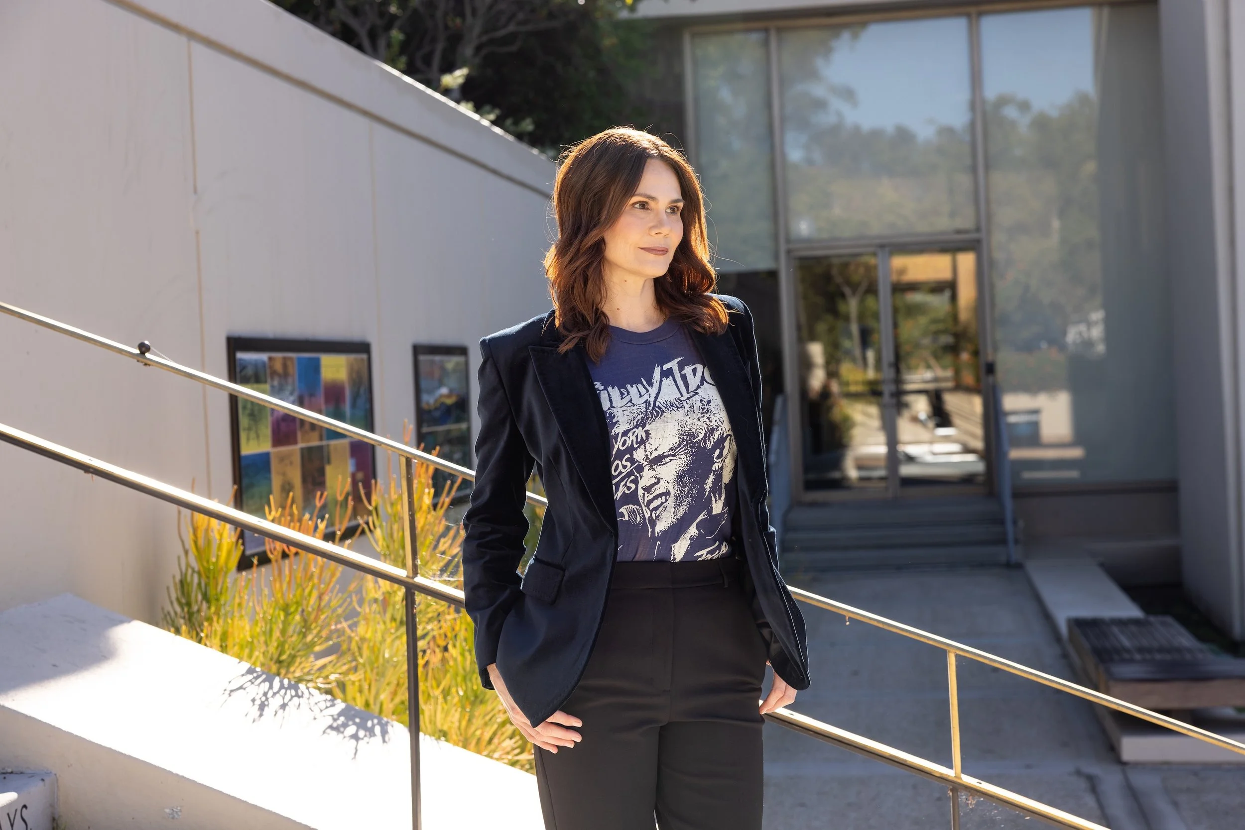 Ivy Gross offering specialized therapy for anxiety, self-esteem, relationships, and parenting in Los Angeles