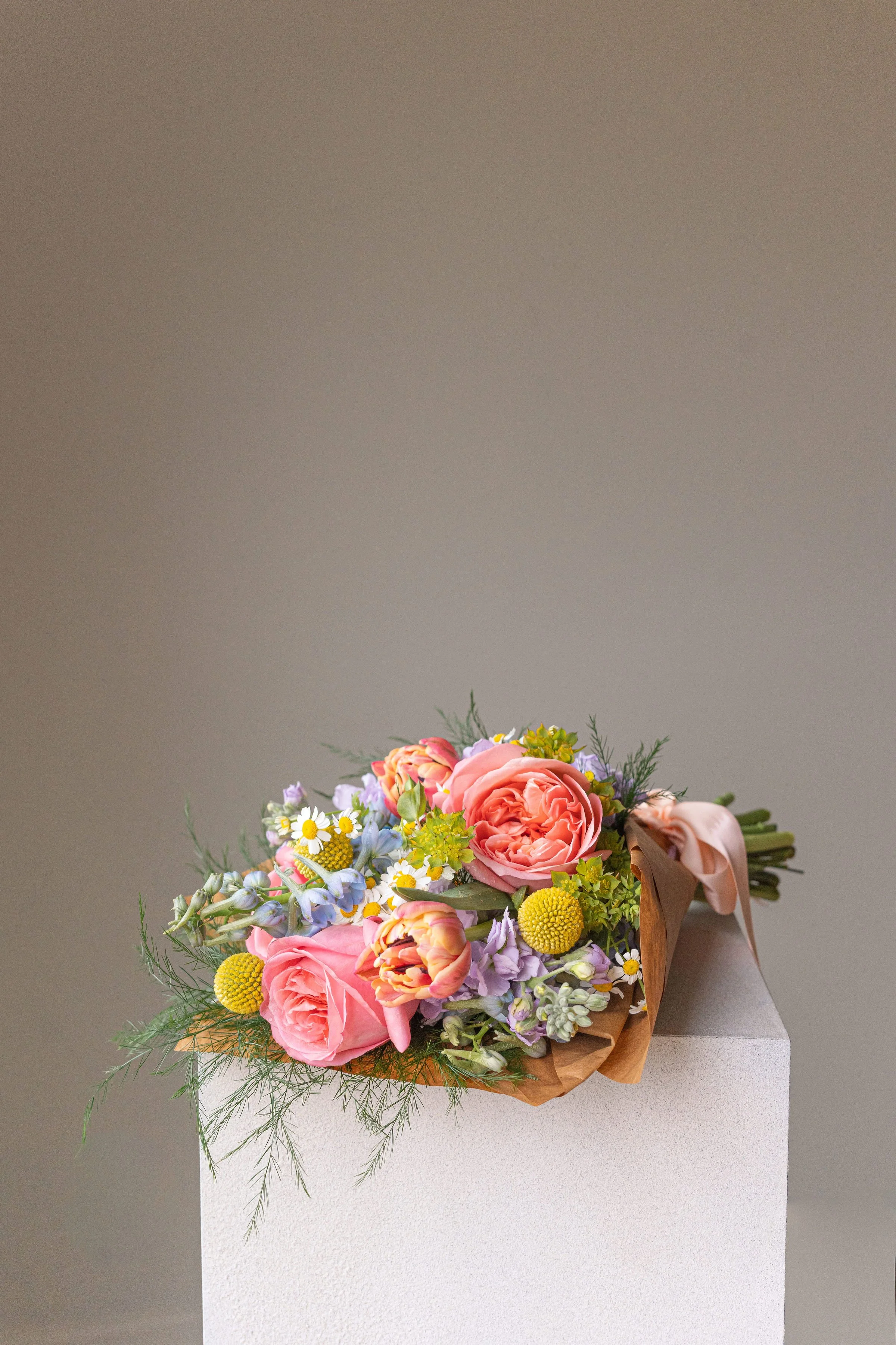 OMAHA.WEDDING.FLORIST.BOUQUET_linseyhuffakerphoto.188.jpg