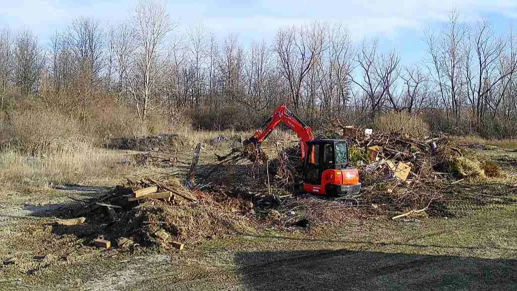 Brush, Rock, Dirt Pile Seperation