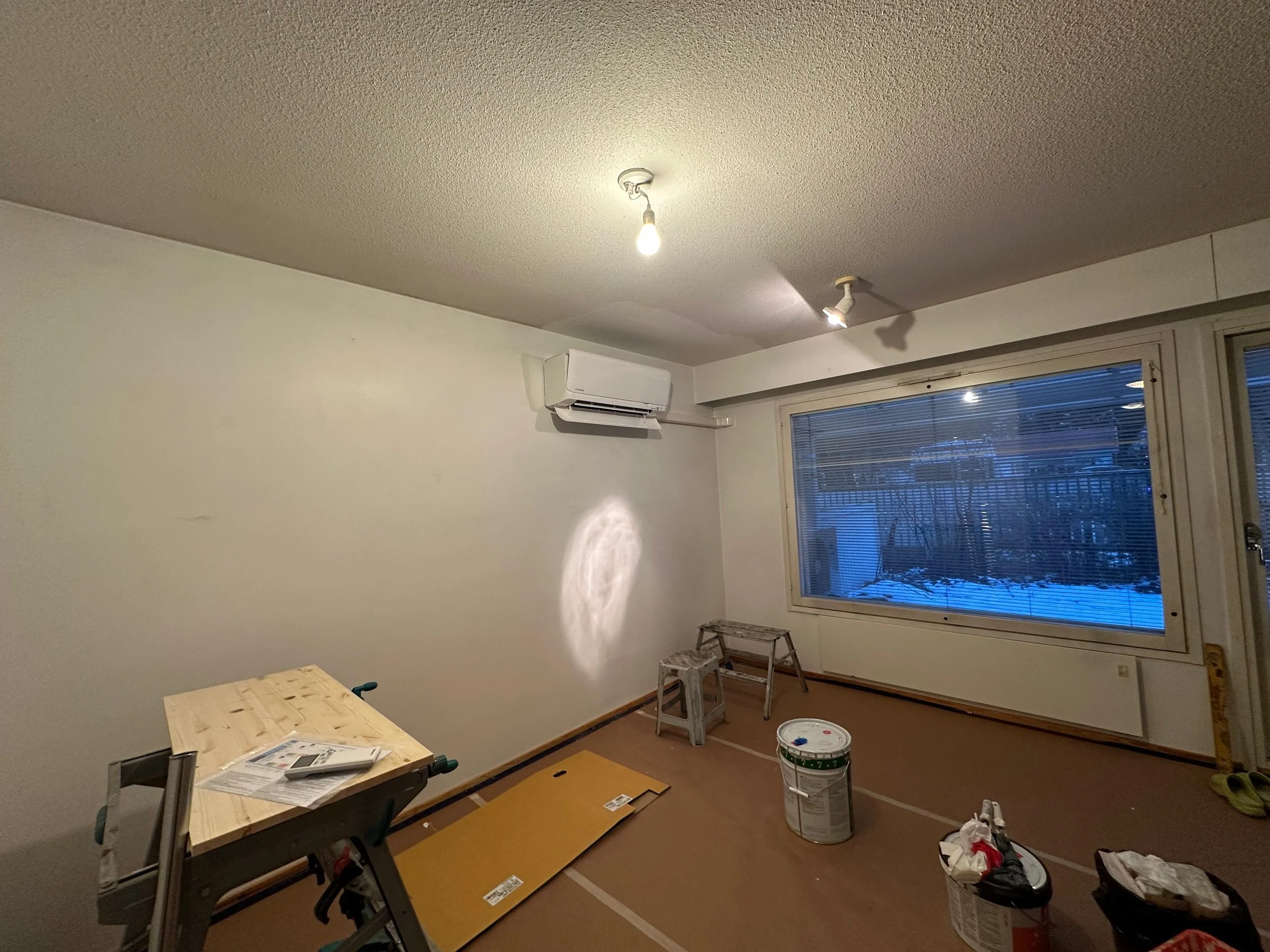 Saneeraukset Saneeraus Valaisimet Ilmalämpöpumppu asennukset sähkötyöt