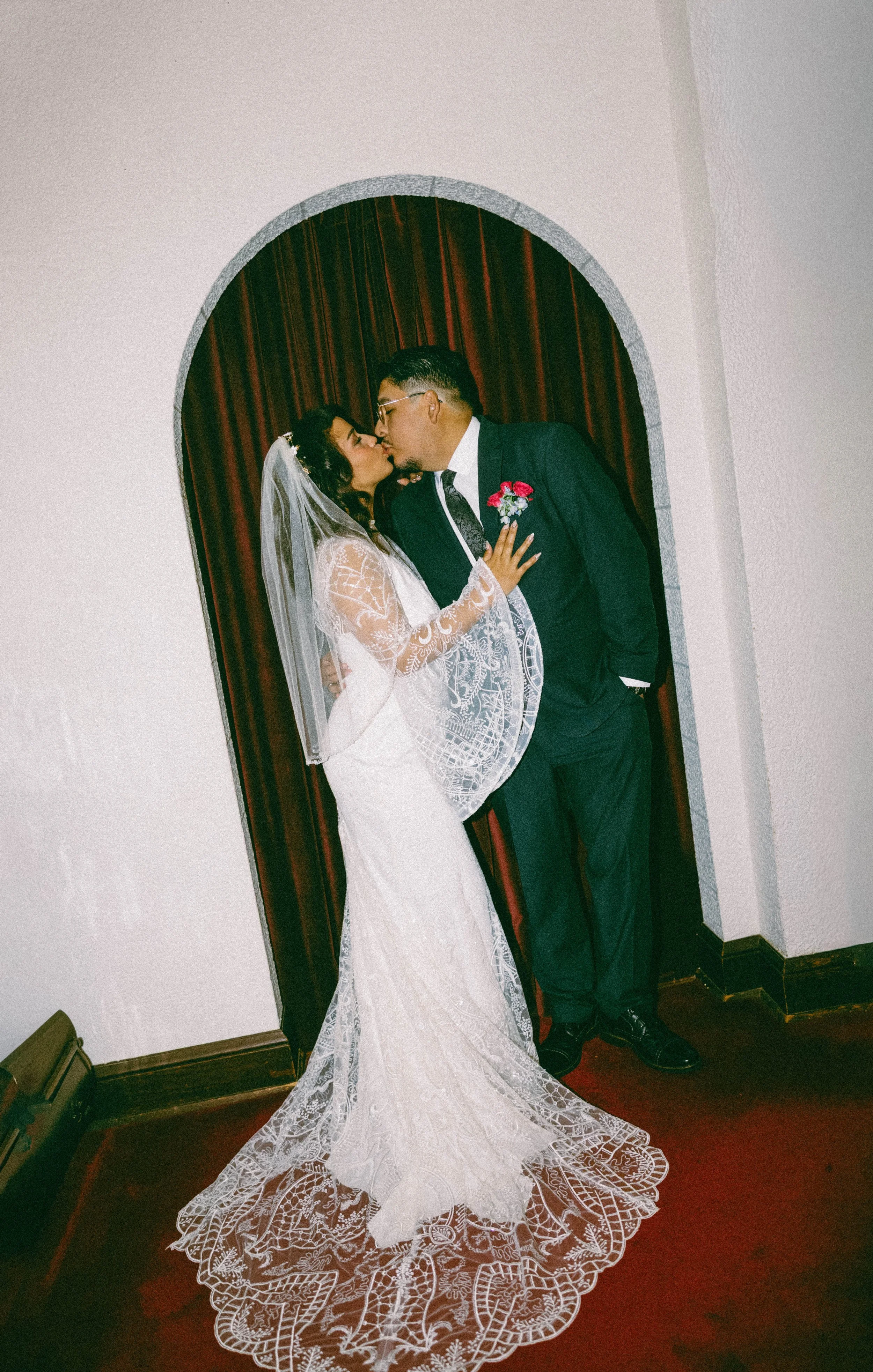 newlywed-shot-oklahoma-wedding-photographer-film.jpg