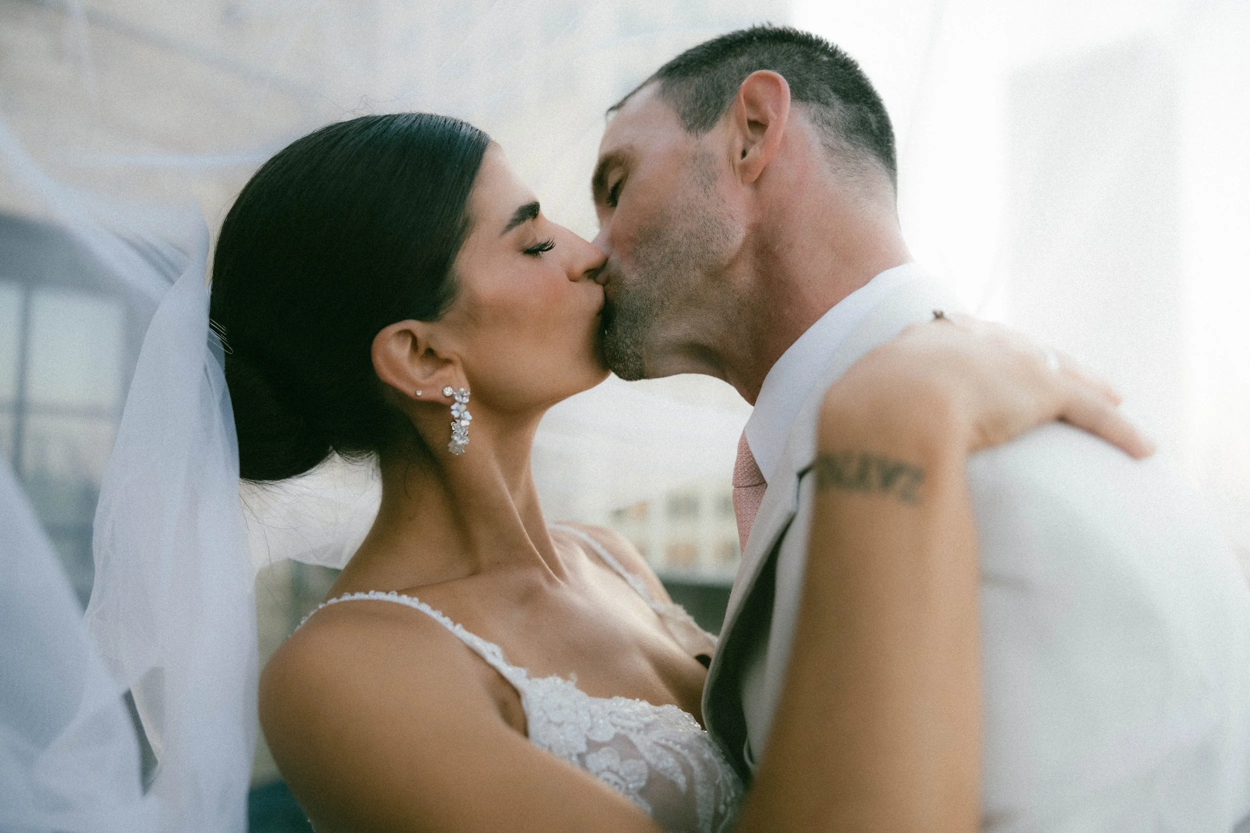 Real Wedding: Elegant City Romance  at the Tulsa Club Hotel