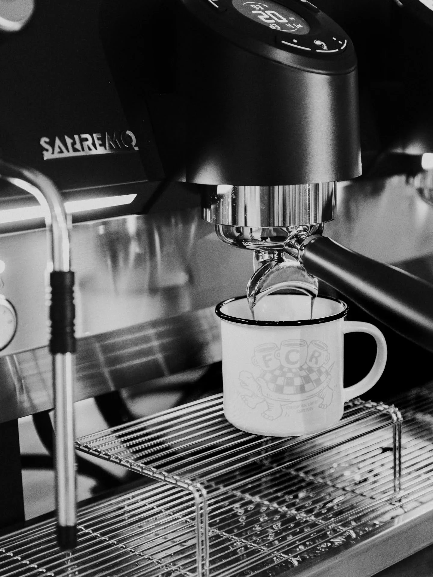 Coffee game = leveled up ☕️

Big thanks to Foundation Coffee Roasters for getting our Sanremo dialed in.

The first pour was seriously smooth

#coffee #foundationcoffee #coffeeislife #coffeelovers #coffeepourn
