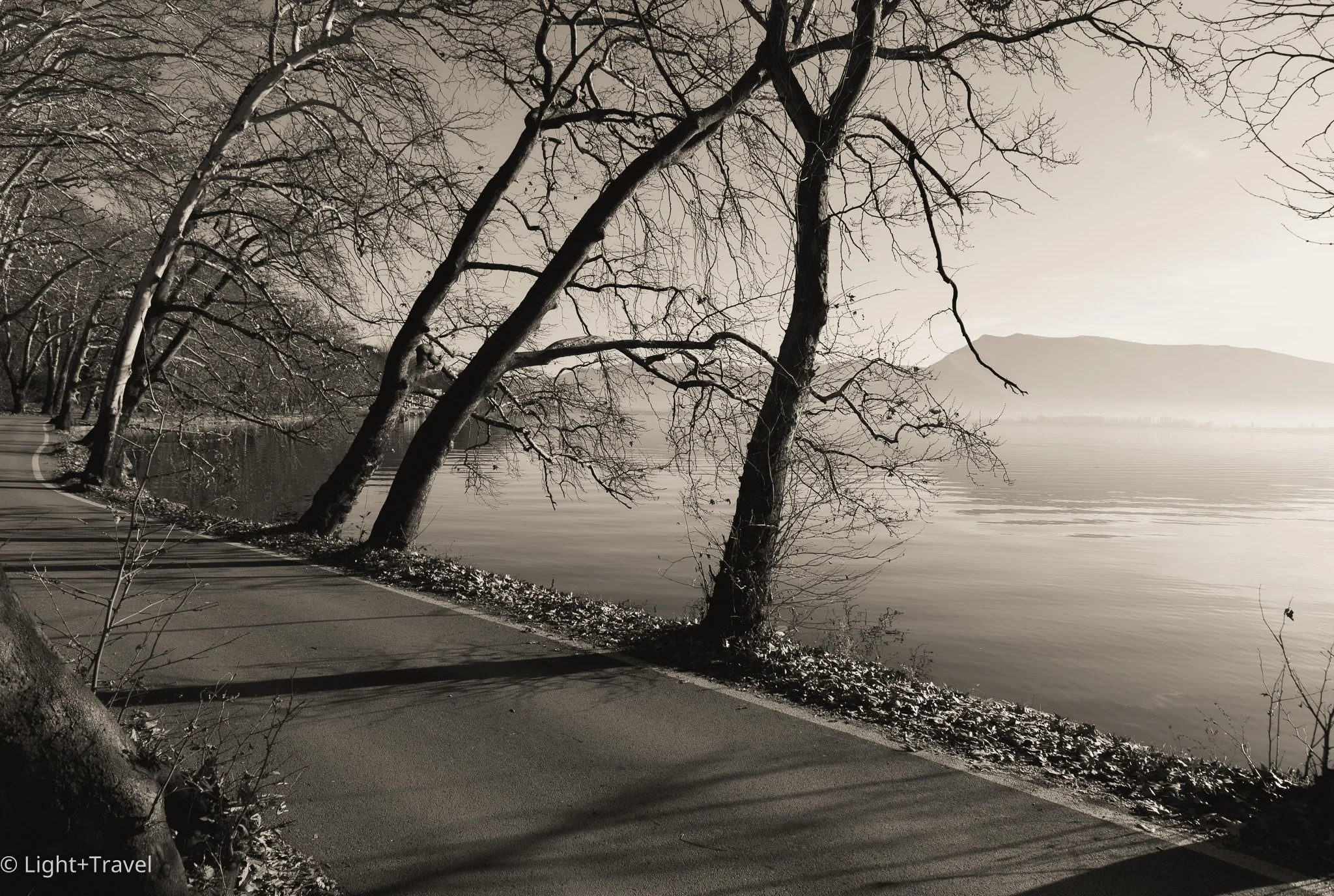 Kastoria Travel Guide: Best Things to Do (2–3 Days)