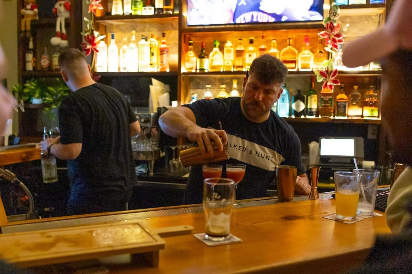 Shaking up all your favorites on this chilly Wednesday! Come stay cozy w us! 🥶