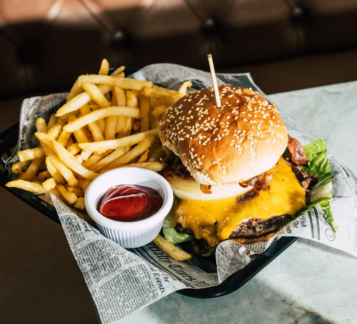 Who needs therapy when cheeseburgers and seats at the bar exist?! 🙌🏽🏆