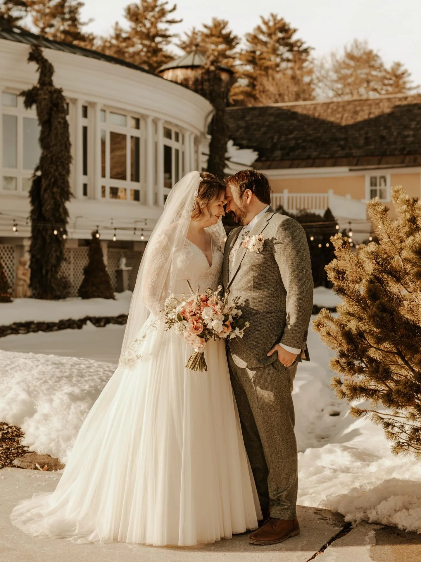 Even on the coldest of winter days, Megan and Jonathan feel like pure sunshine. 

They radiate joy, warmth, and genuine kindness that you can feel instantly. 

Truly, I can&rsquo;t help but fall in love with my couples! Especially the ones who shine 