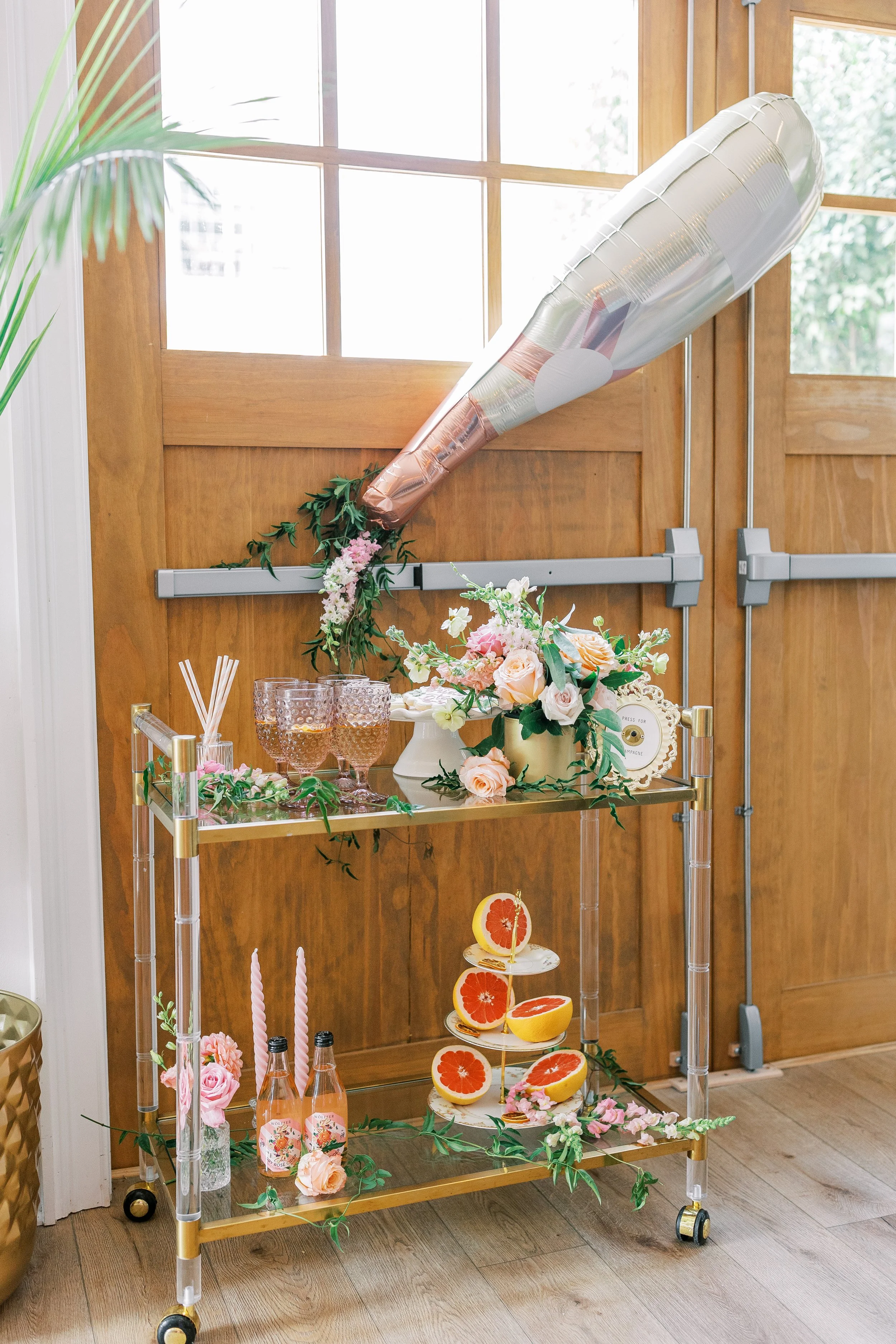 KatieTraufferPhotography-LaurenBridalShower-10090.jpg