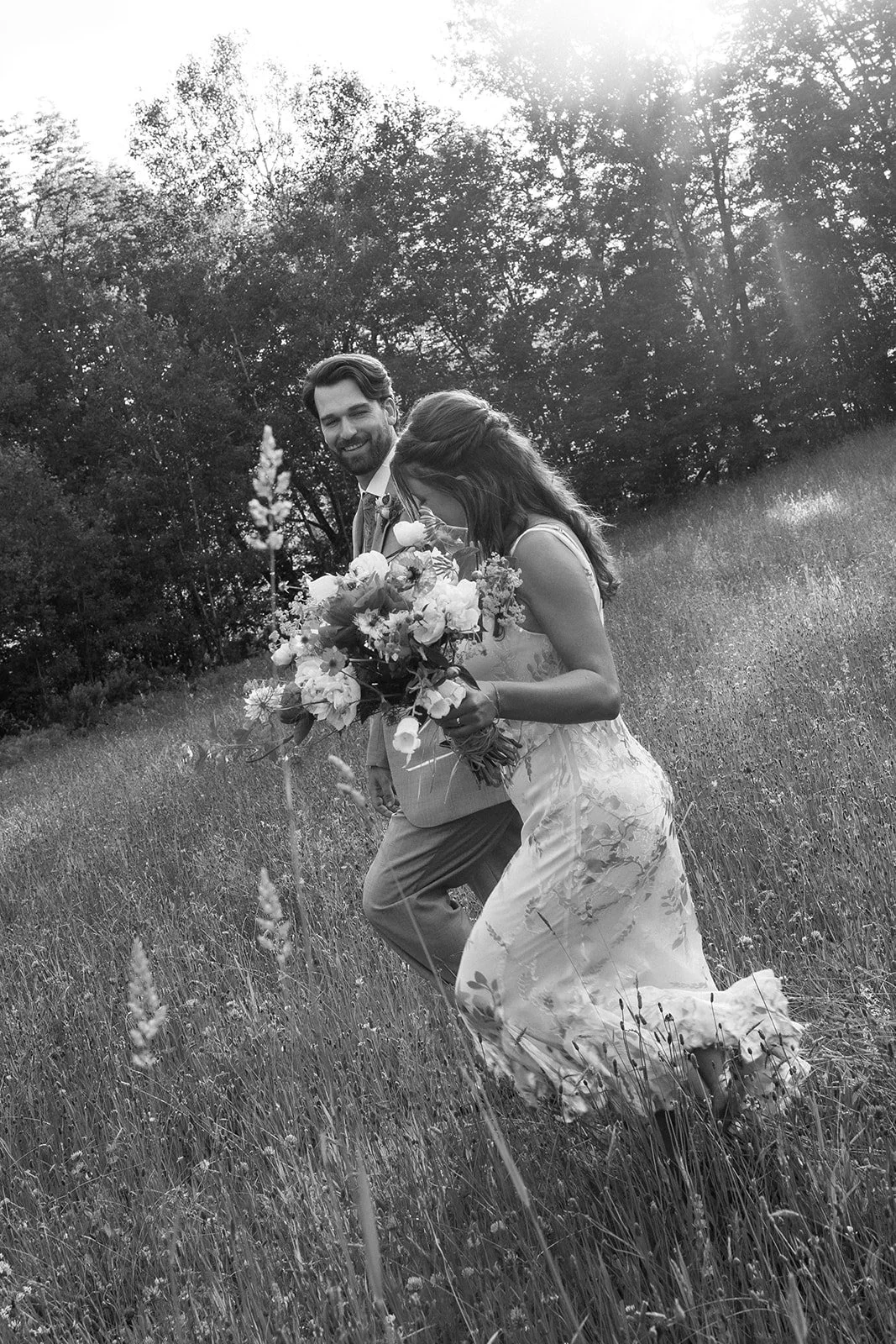 luna-munn-photography-intimate-vermont-wedding-emelia-dan0702.jpg