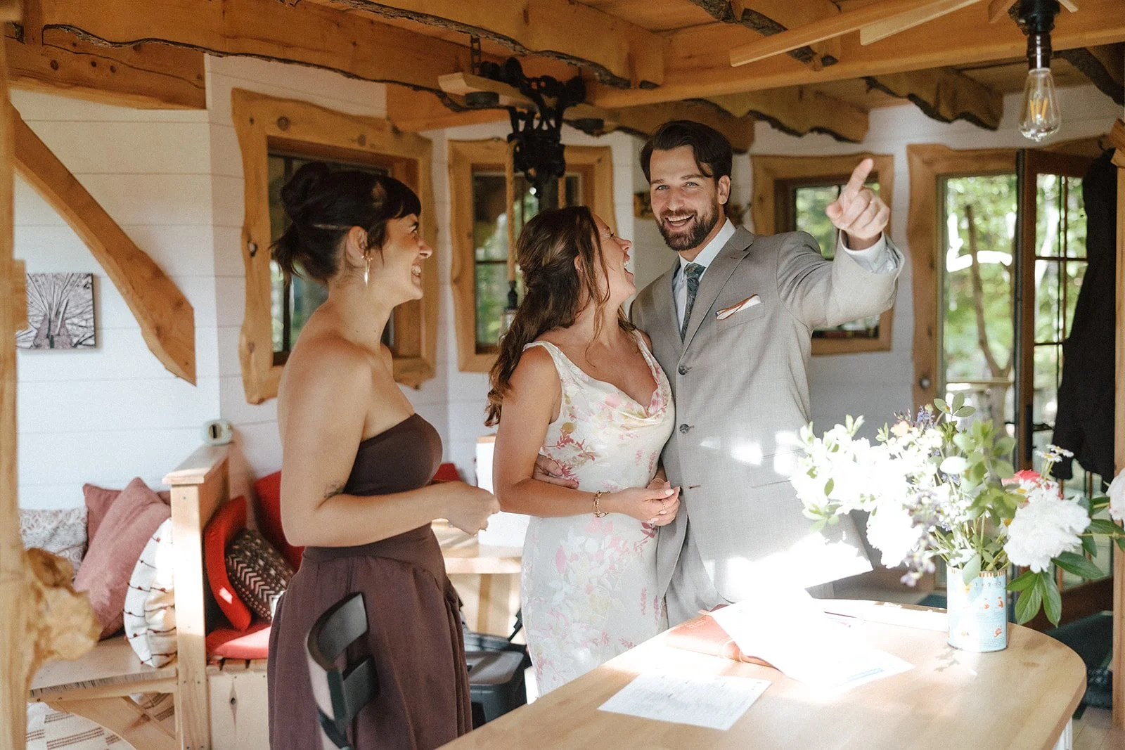 luna-munn-photography-intimate-vermont-wedding-emelia-dan0460.jpg