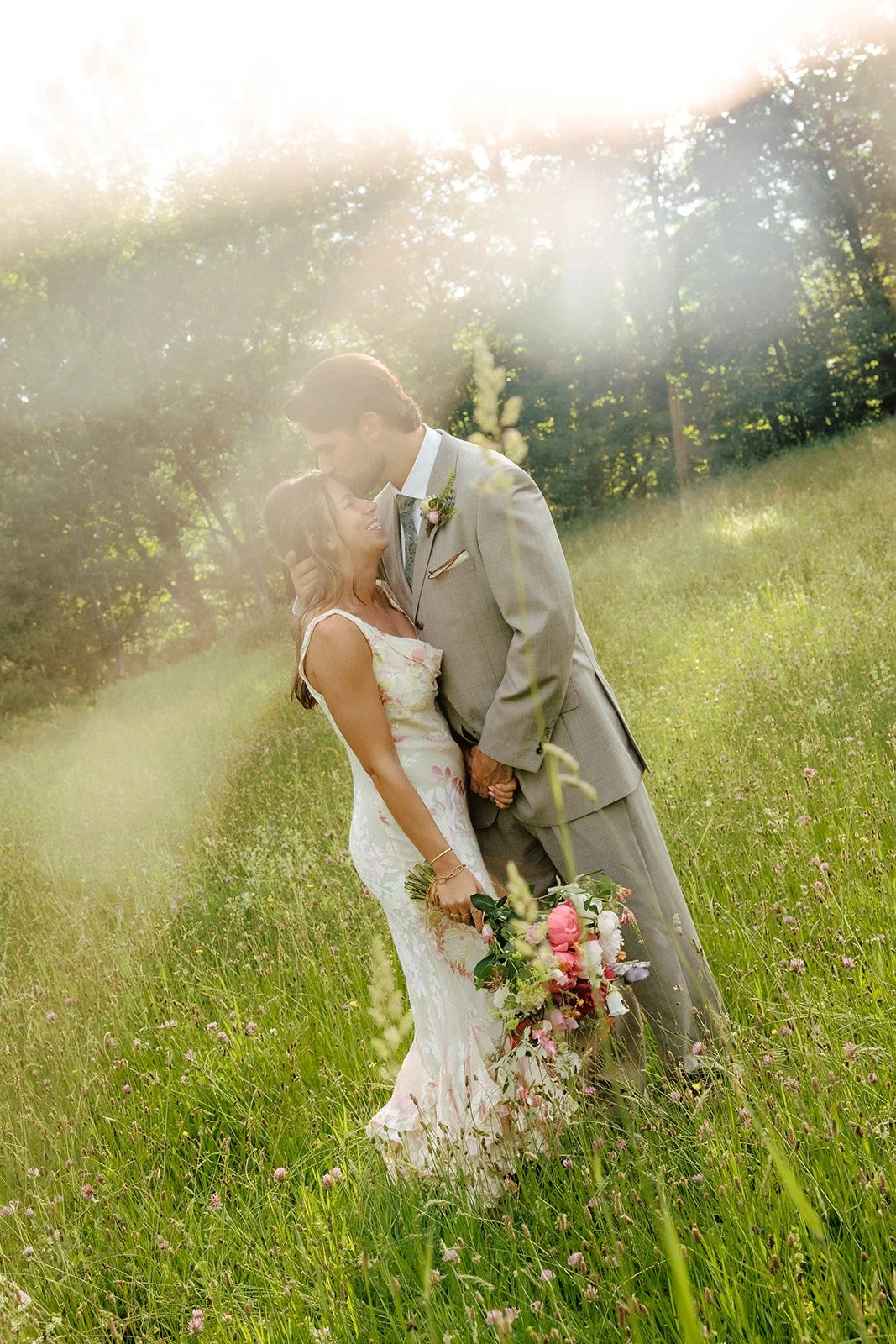 luna-munn-photography-intimate-vermont-wedding-emelia-dan0712.jpg