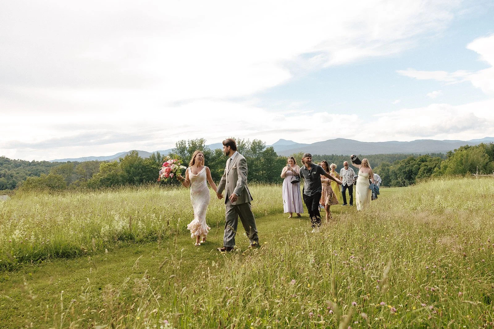 luna-munn-photography-intimate-vermont-wedding-emelia-dan0309.jpg