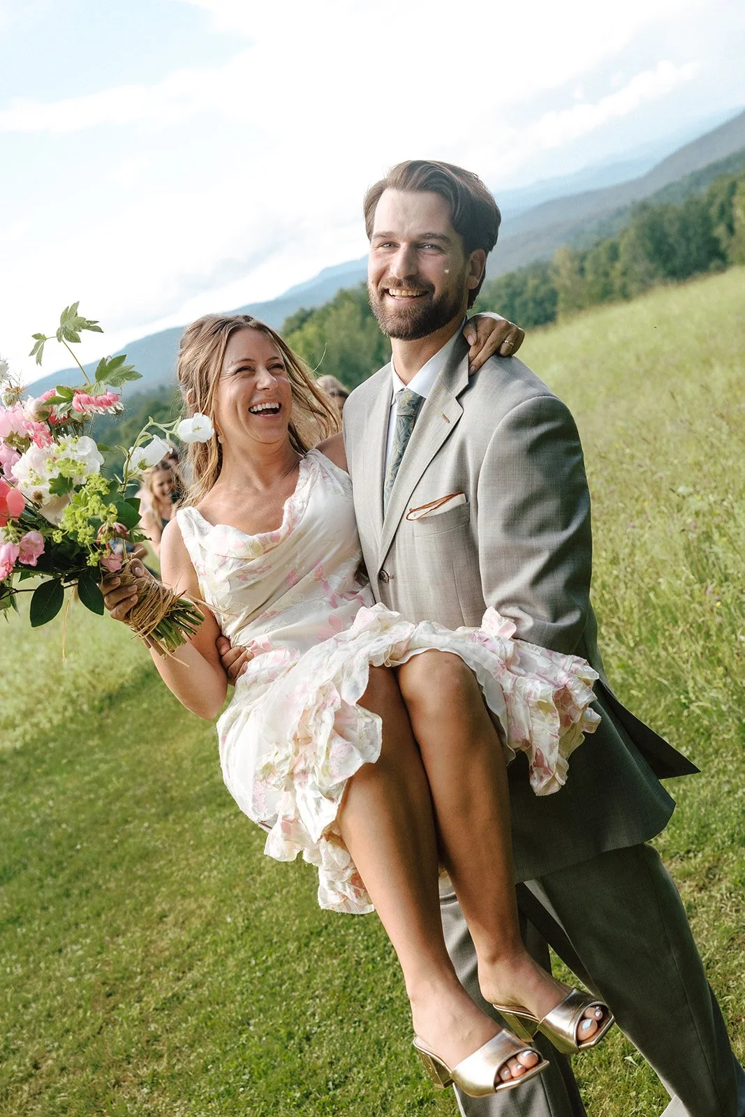 luna-munn-photography-intimate-vermont-wedding-emelia-dan0316.jpg
