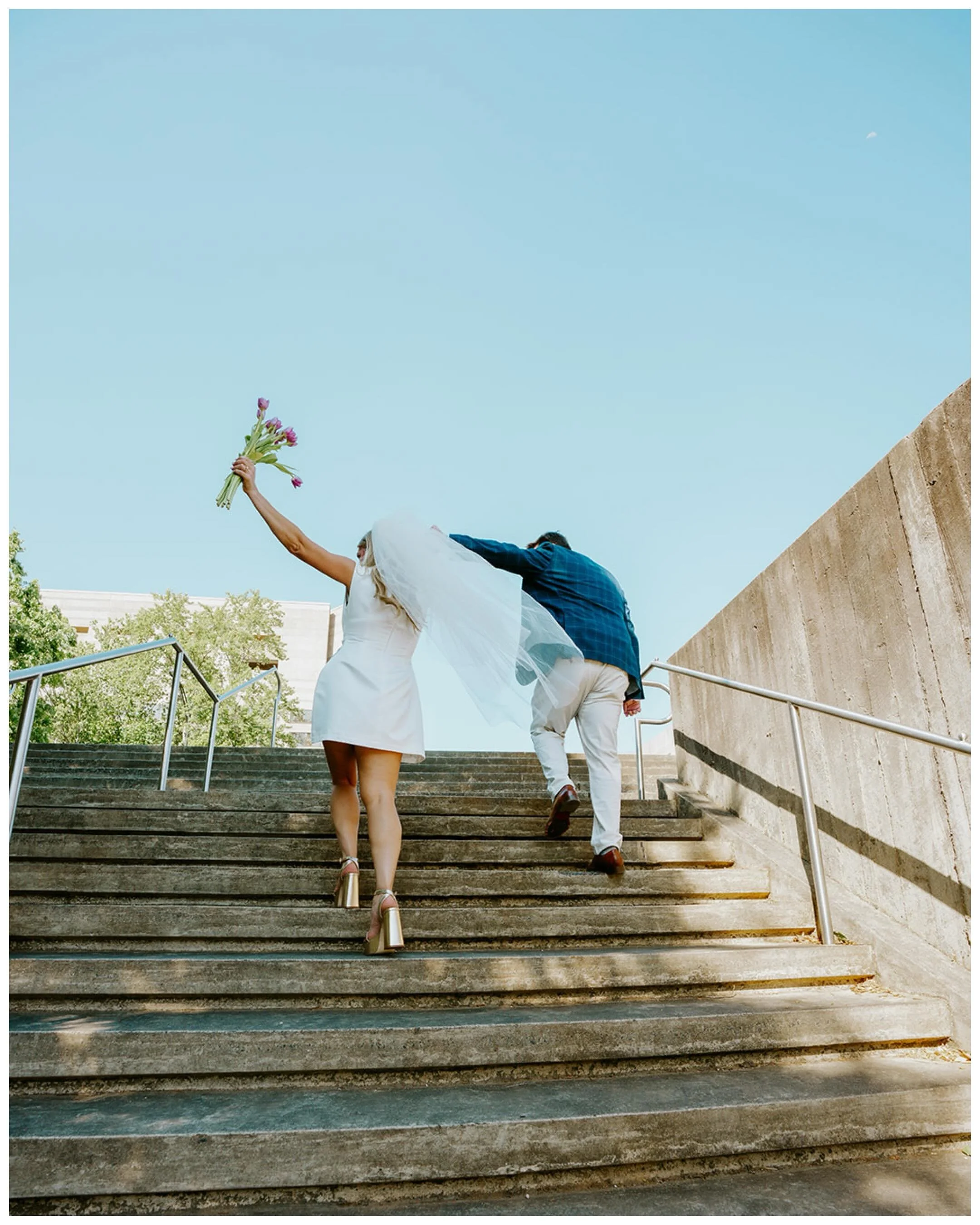 An Uptown Elopement in May ✨ 

#clt #elopementphotographer #charlotteweddingphotographer #charlotte #elopementphotography