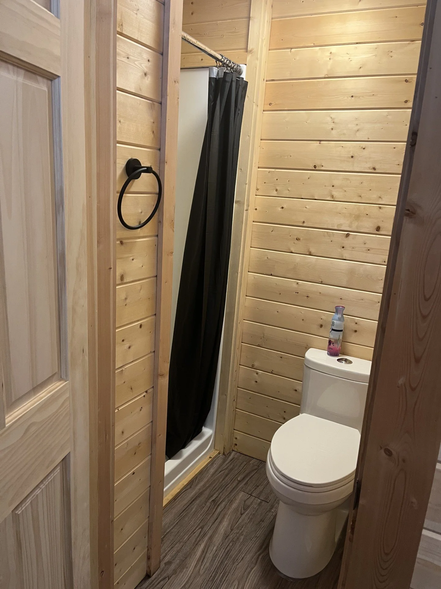 Mainfloor Bedroom Bathroom