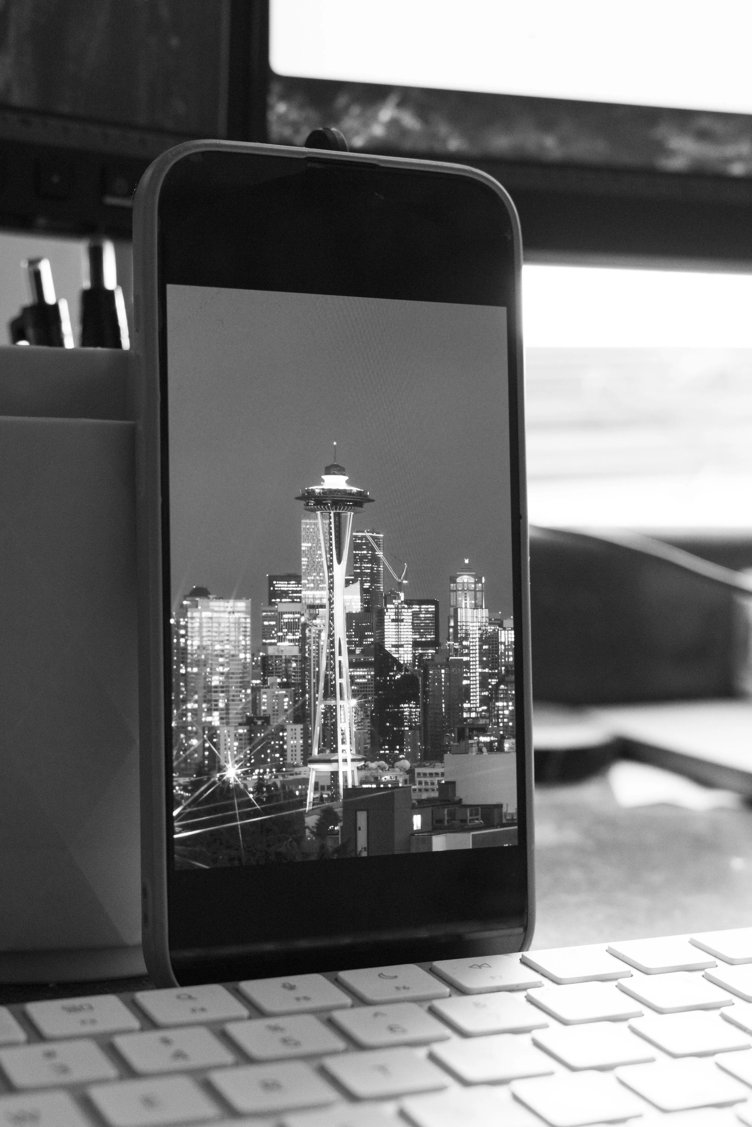 Camera vs Phone: Can You Really Take Great Nature Photos With Both?