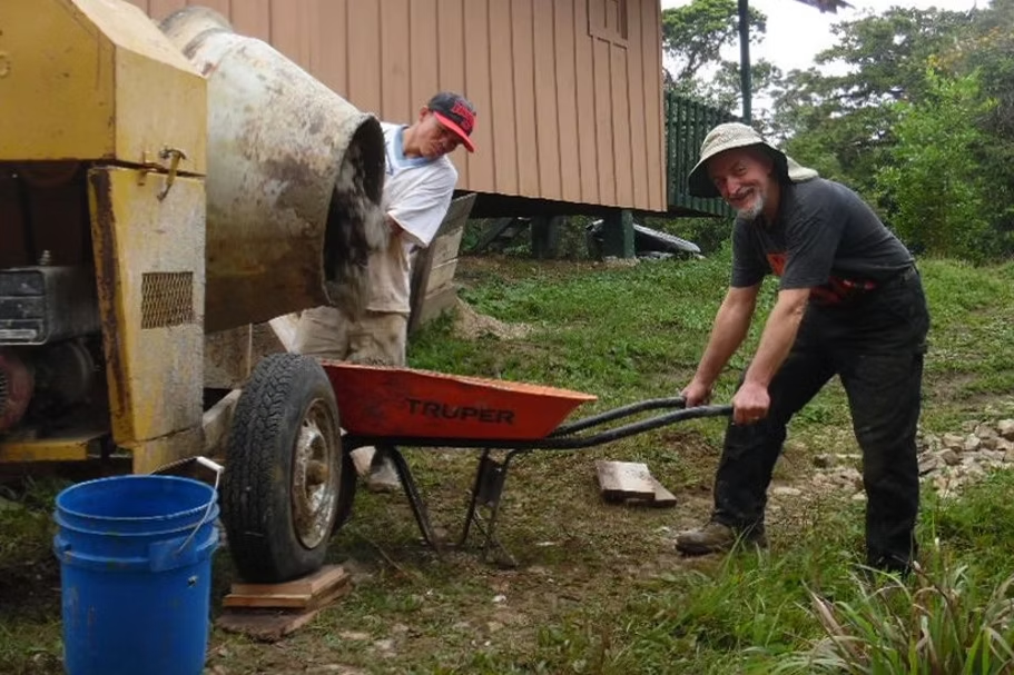 Bravo to our extraordinary team of "vintage volunteers"