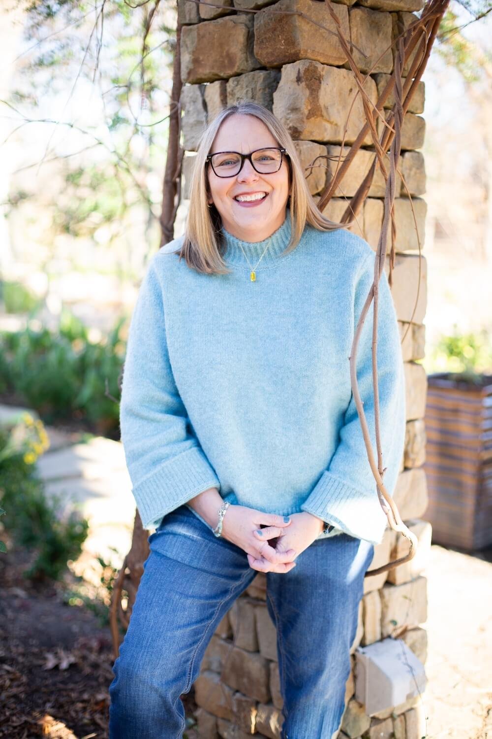 Neurodiversity-affirming therapist offering online therapy for late diagnosed autistic adults in Texas