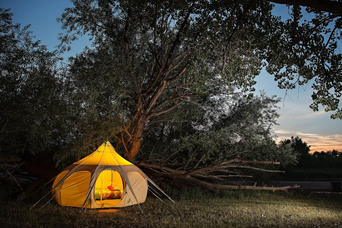 25 RFR Yurts Large Tree River Sunset_191219_1.jpg