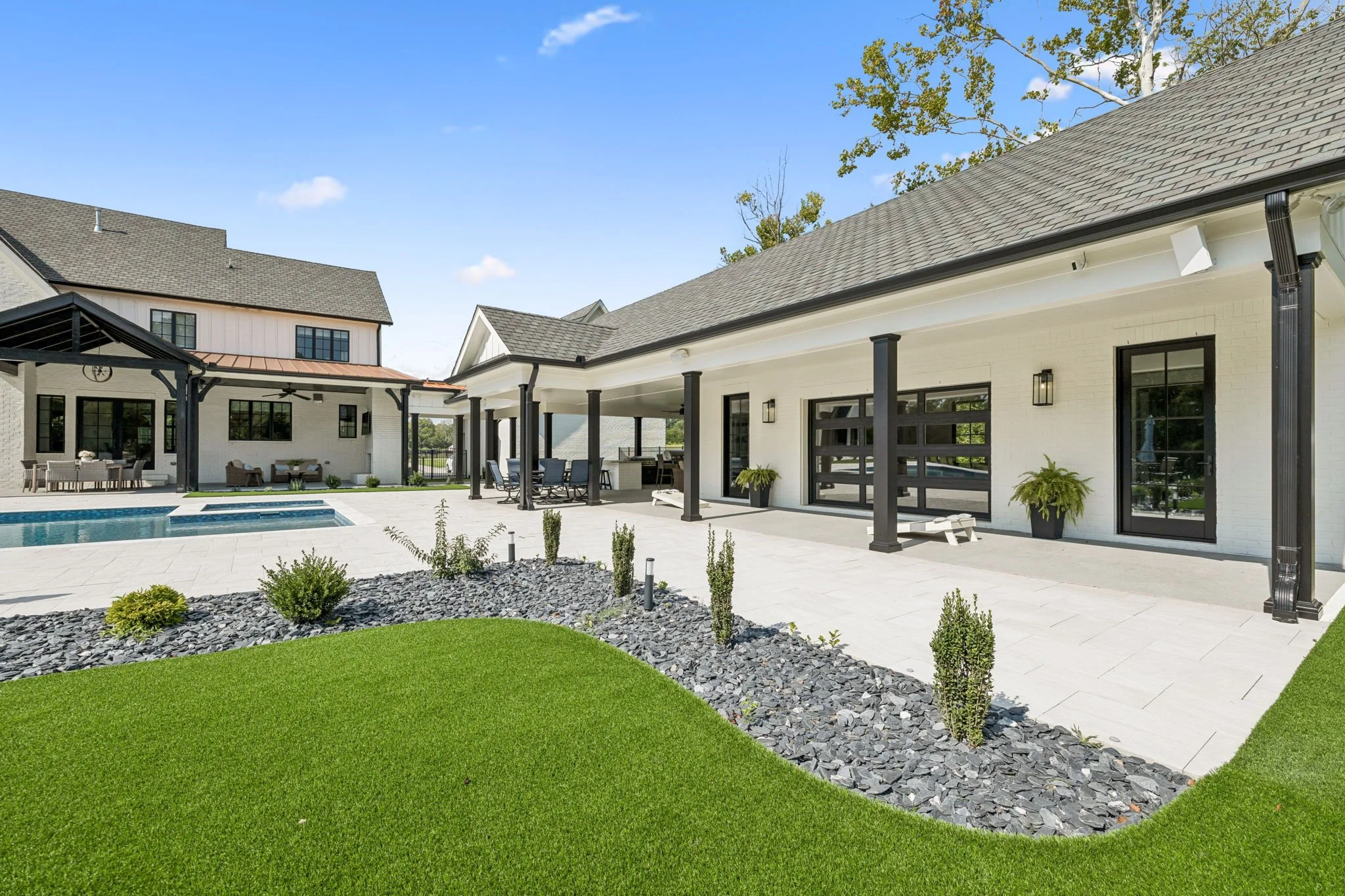 Broussard Custom Pool House