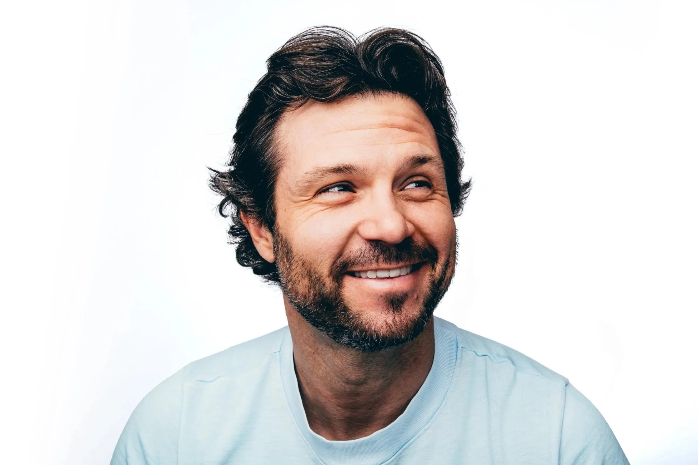 IN-Q is a keynote speaker on Artificial Intelligence, Authors, Entrepreneurs, Innovation, and Leadership, blending poetry, storytelling, and music to inspire audiences