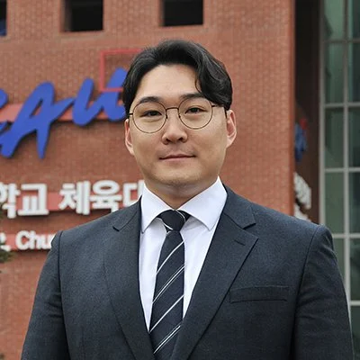 Dr. Jaewoog Lee