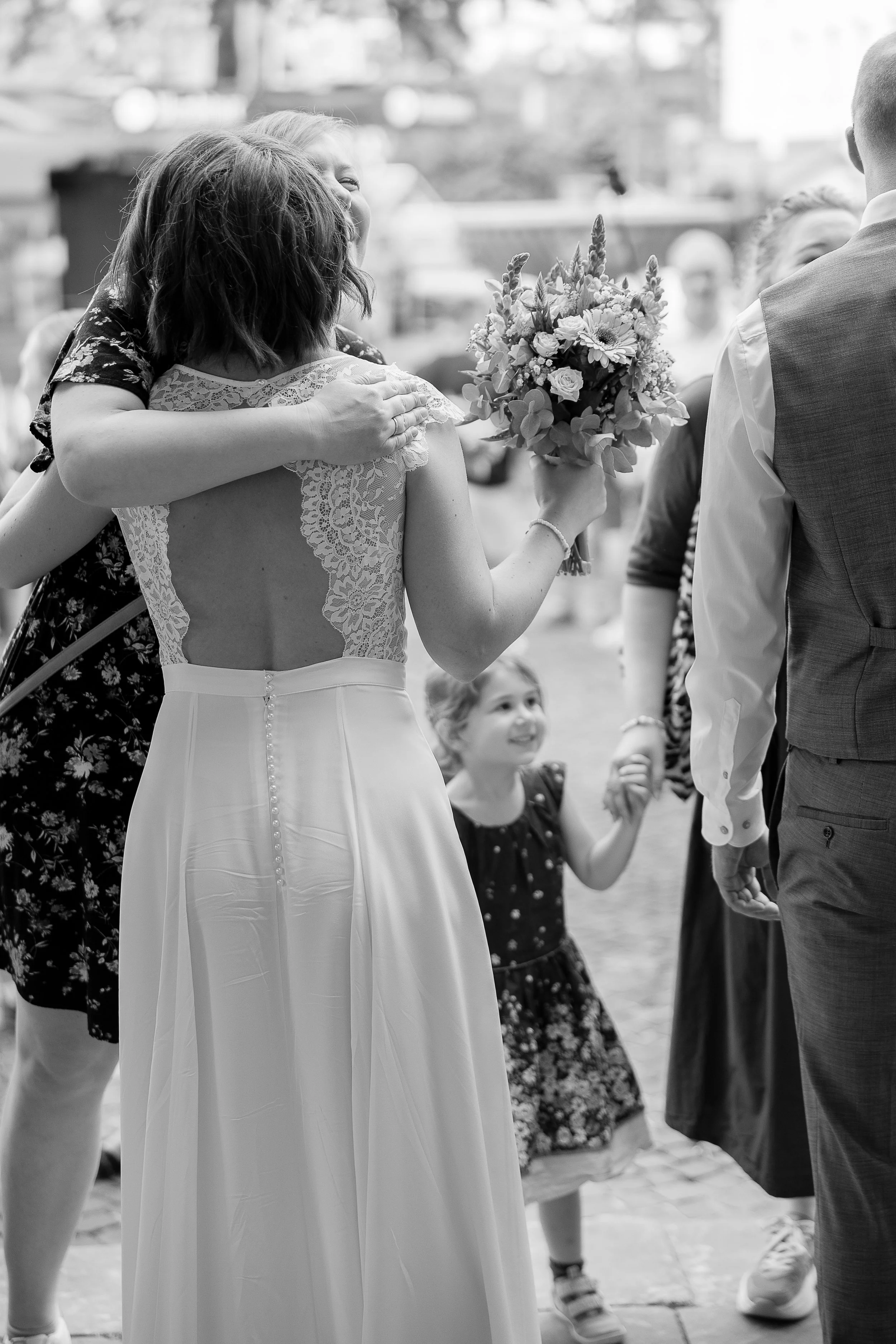 Lea + Alex Standesamtliche_Hochzeit-37.jpg