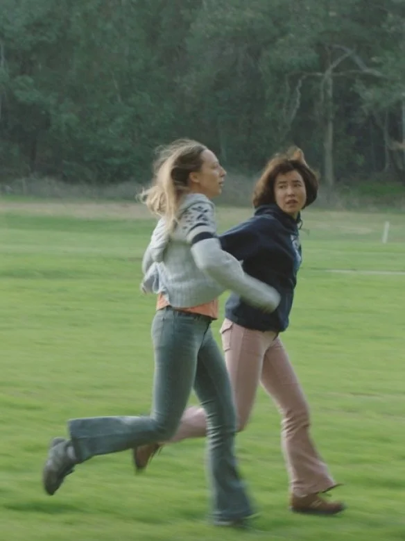 mb04 Pen15-landing.jpg