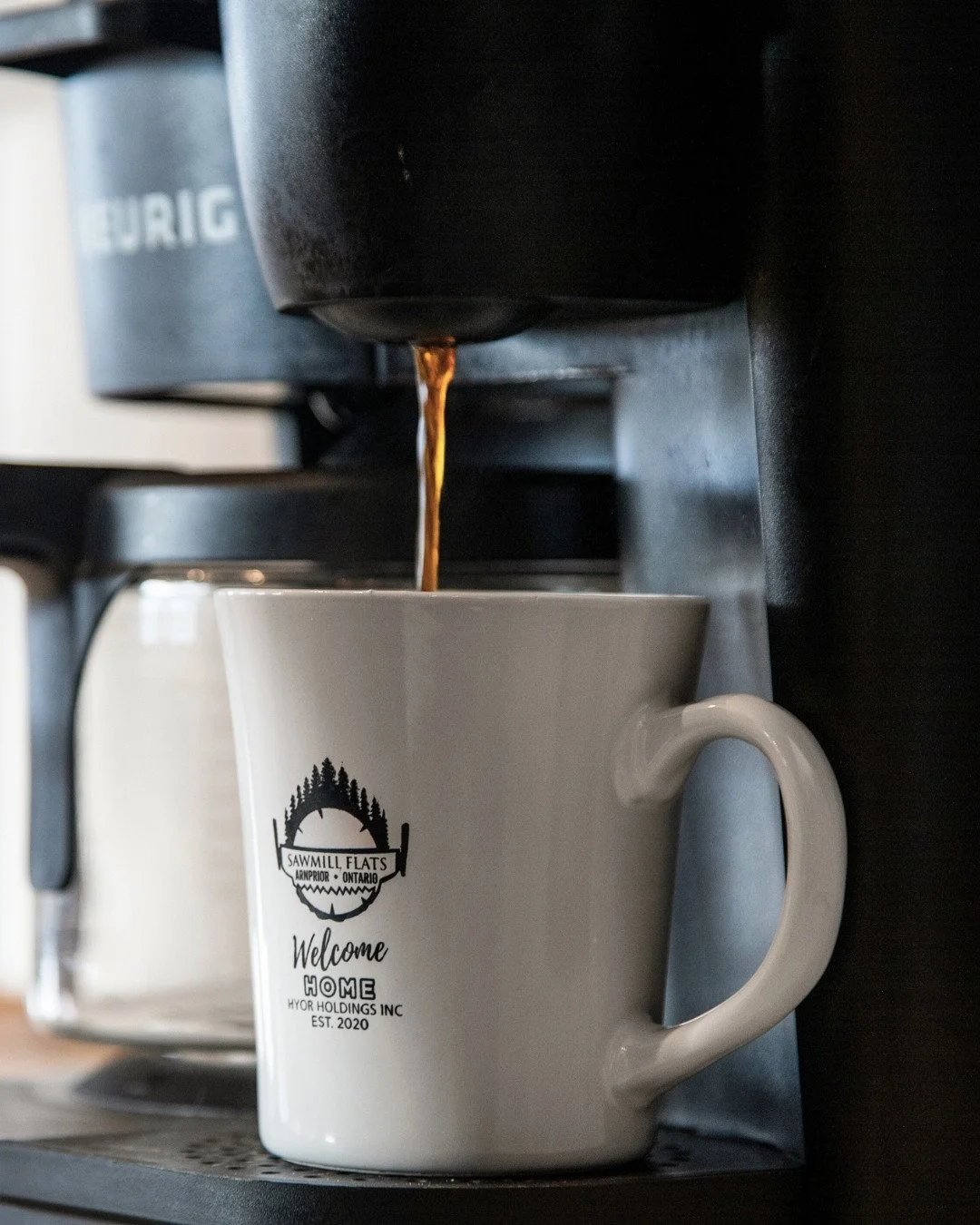 Some of the most meaningful moments happen in between ☕️ ⁠
⁠
A warm cup, an easy conversation, and time that isn&rsquo;t in a rush &mdash; the kind of moments that linger long after the cup is empty.⁠
⁠
#LuxuryLiving #CondoLife #OntarioLiving #Ontari