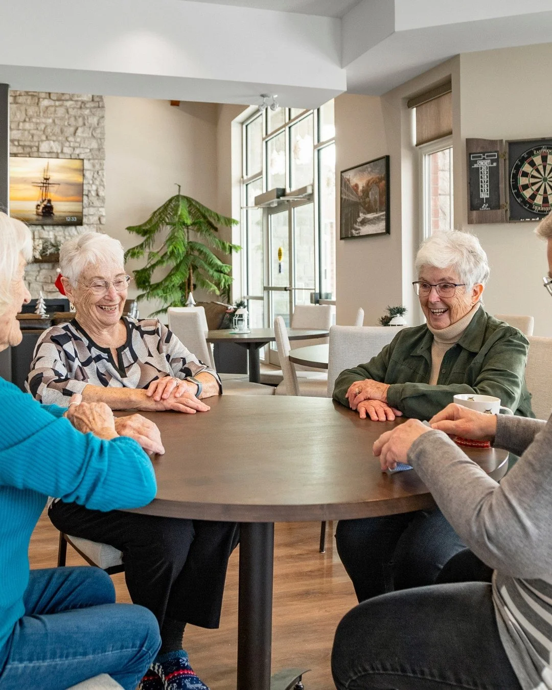 Life is better when the spaces around you are built for connection. 🫂⁠
⁠
Whether it&rsquo;s at the gym, the lounge, the kitchen, or a friendly game at the pool table, our shared amenities make it easy to move, relax, socialize, and embrace the littl