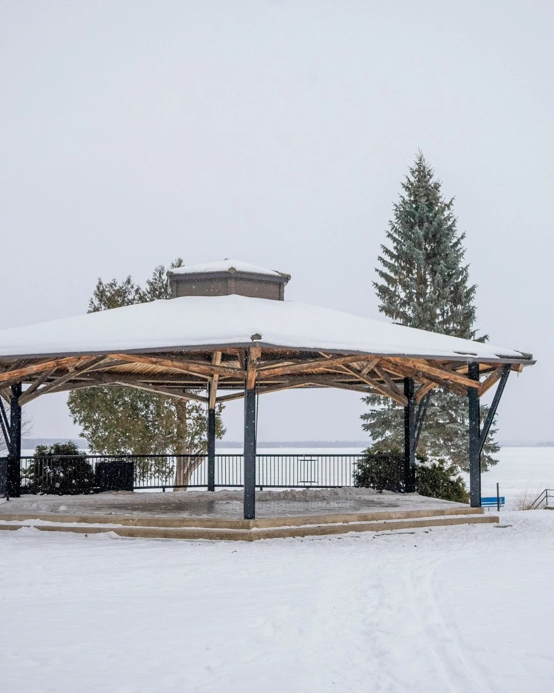 Just minutes from Sawmill Flats, Robert Simpson Park is a peaceful retreat, even in snowy March. ⁠
⁠
Wander the trails, enjoy river views, or breathe in the crisp, fresh air. ⁠
⁠
⁠
When summer comes, the beach opens for sunny days, making it the perf