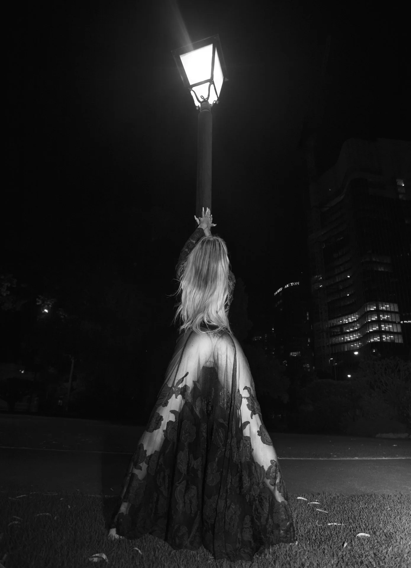 saskie voodoo_MG_7475bw.JPG