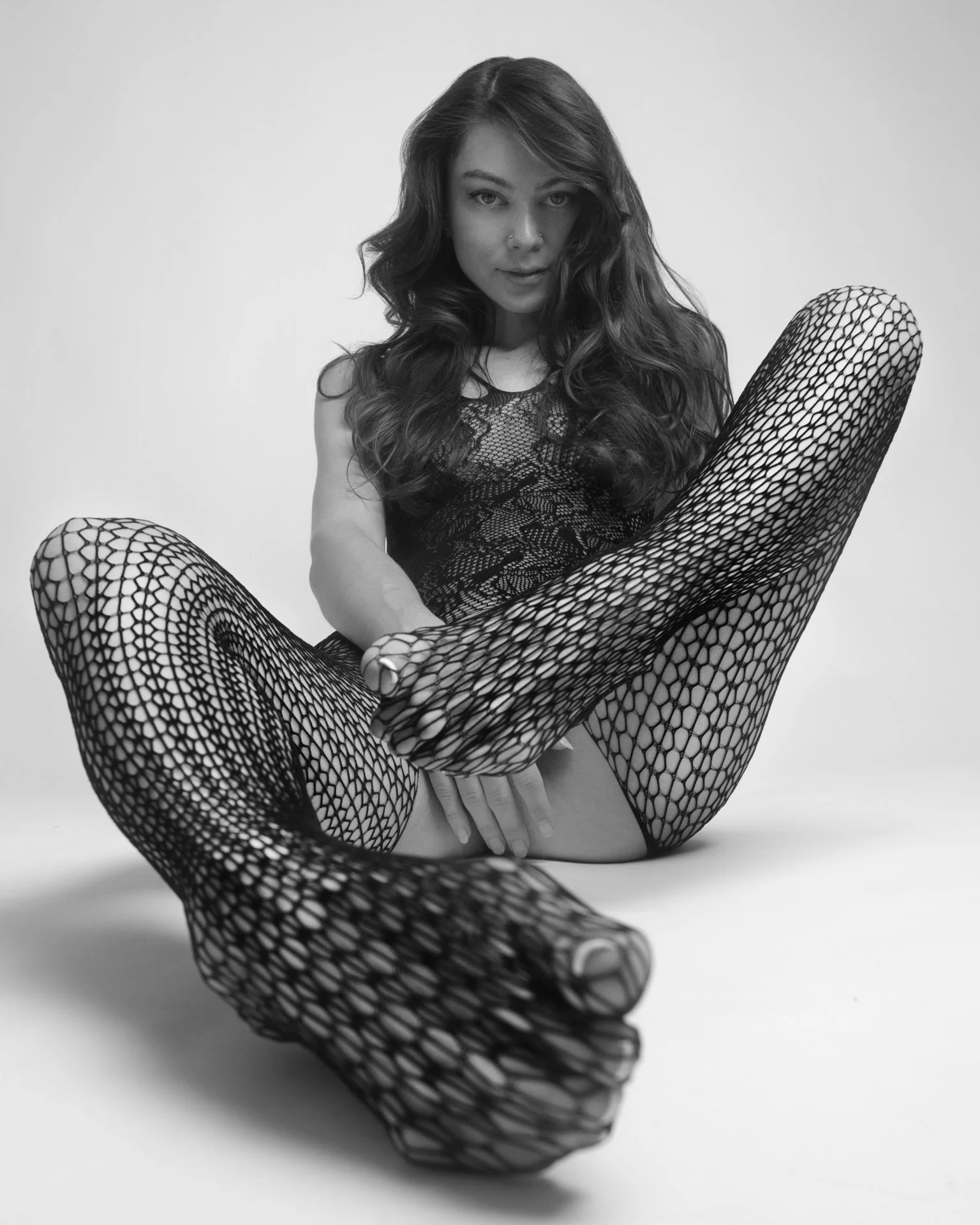 nadia volkova_extra juicy fruit__MG_2136bw.JPG