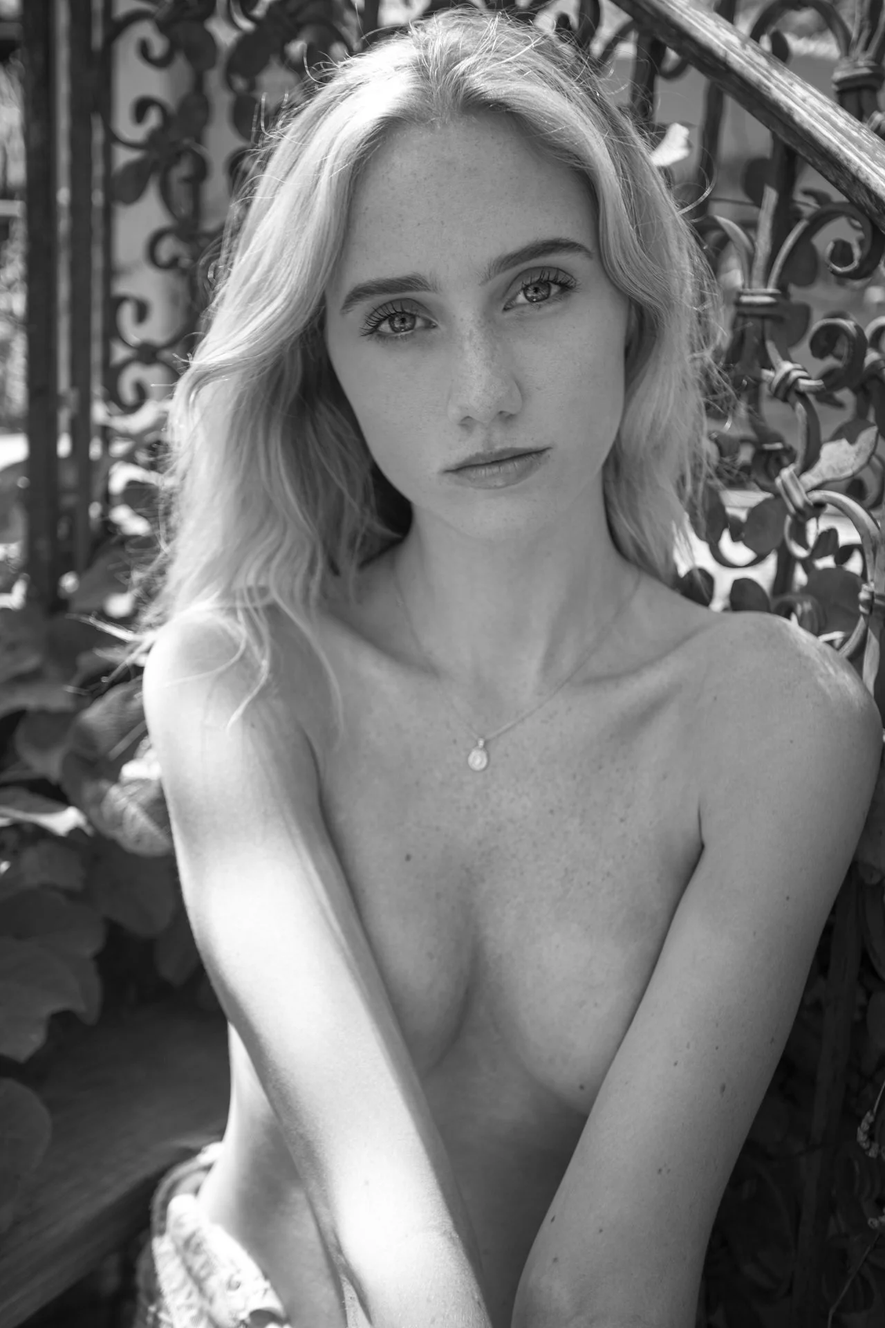 regan mitchell model elysian_MG_3803bw.JPG