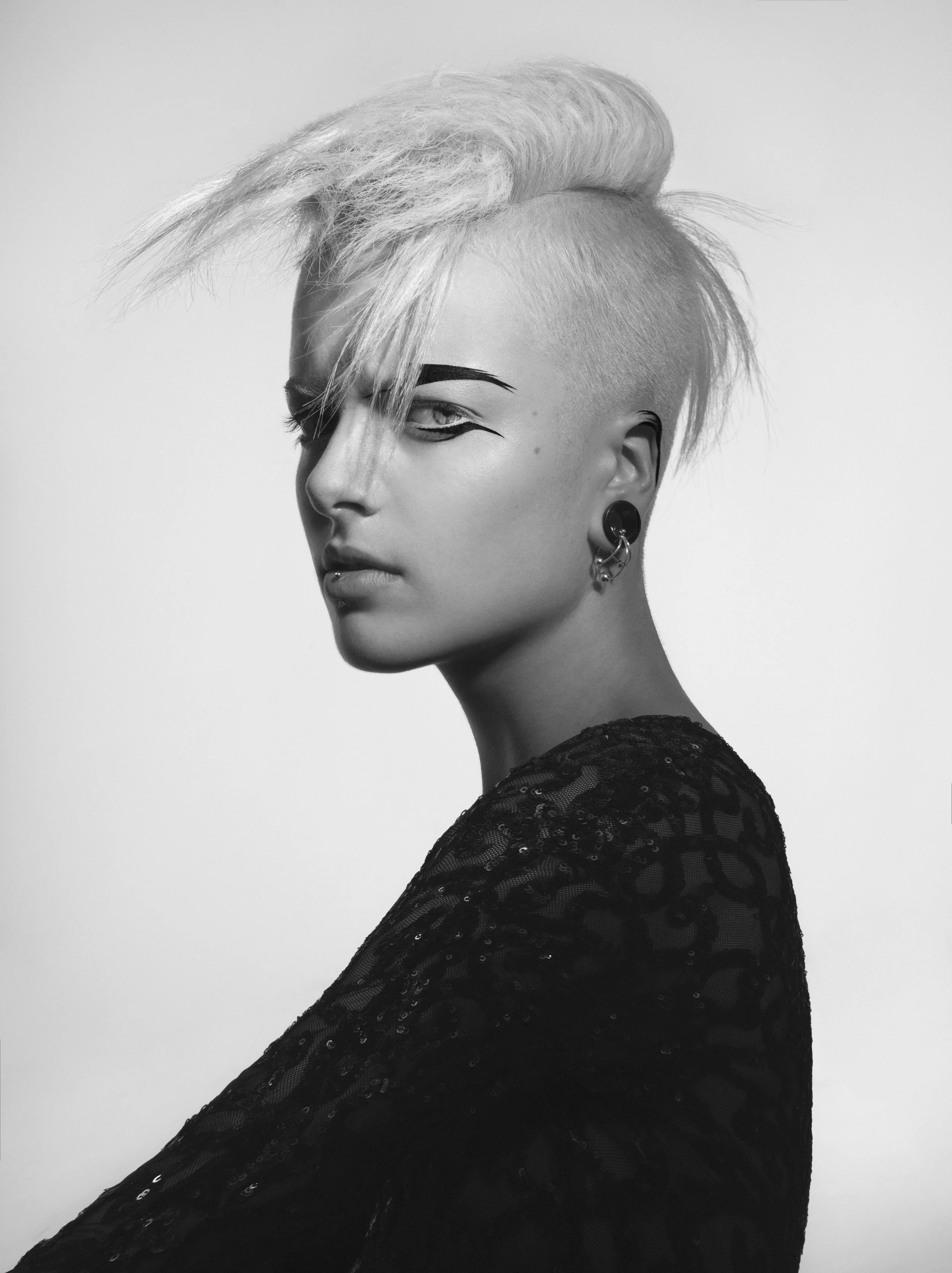 alicia and shion fuller__MG_3757bw.JPG