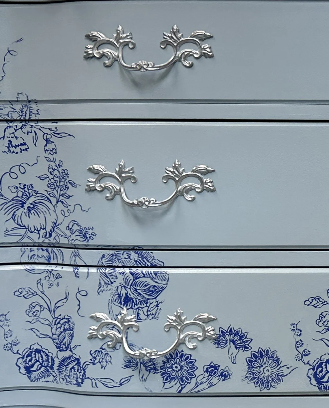 Blue French Provincial hardware.jpg