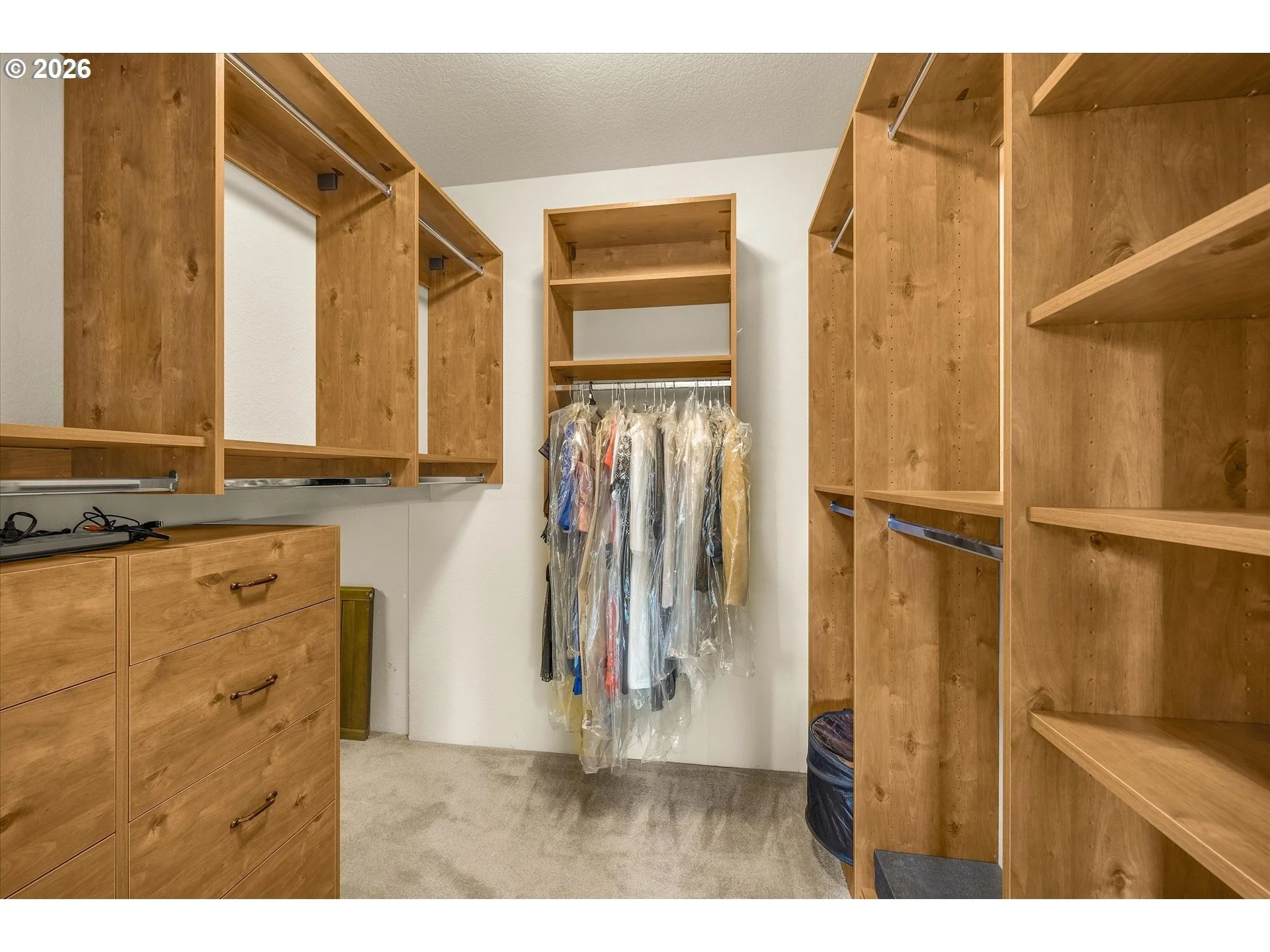 imgi_70_586013218-22 (1).jpg