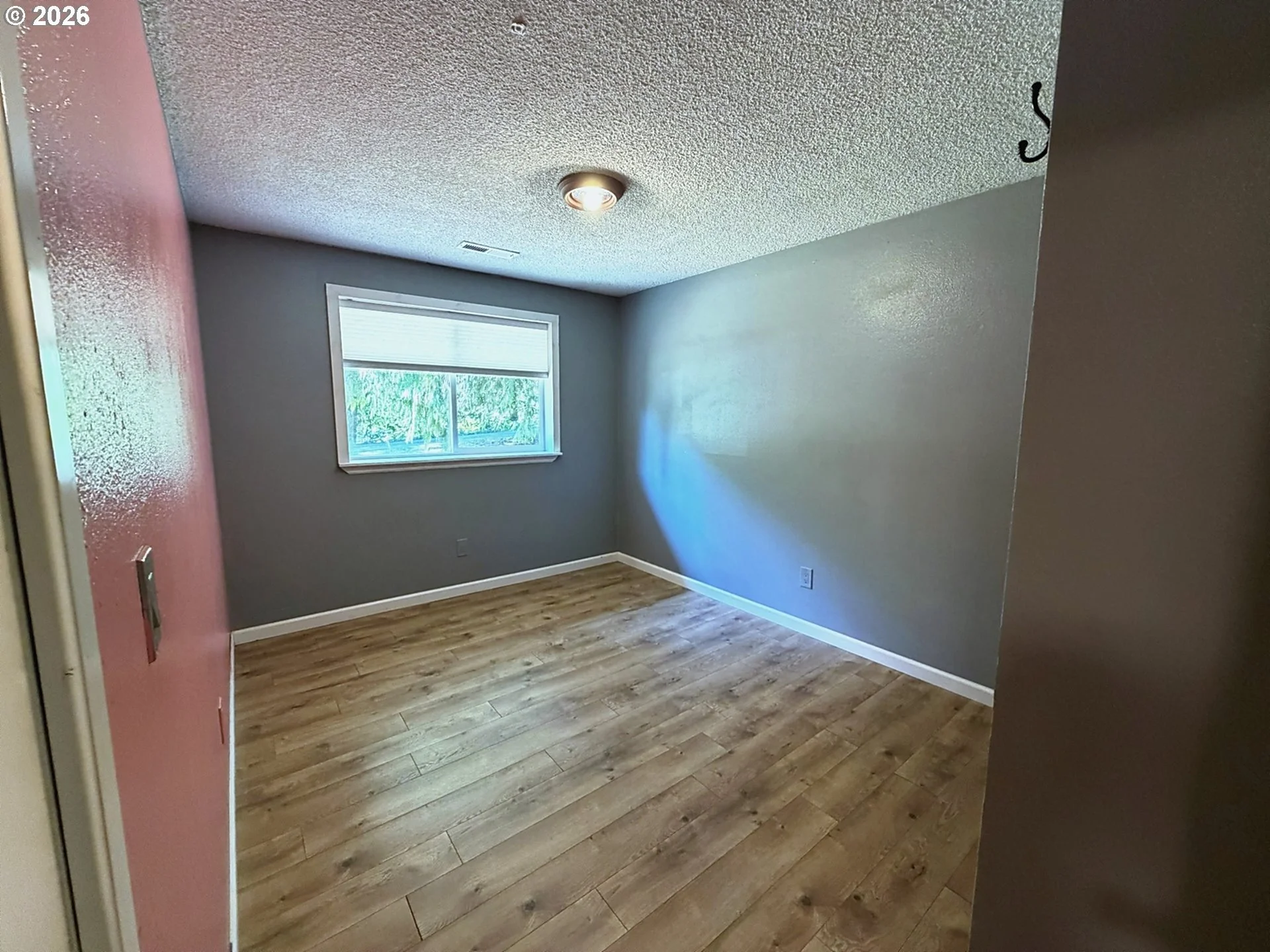 imageye___-_imgi_66_497030172-19.jpg