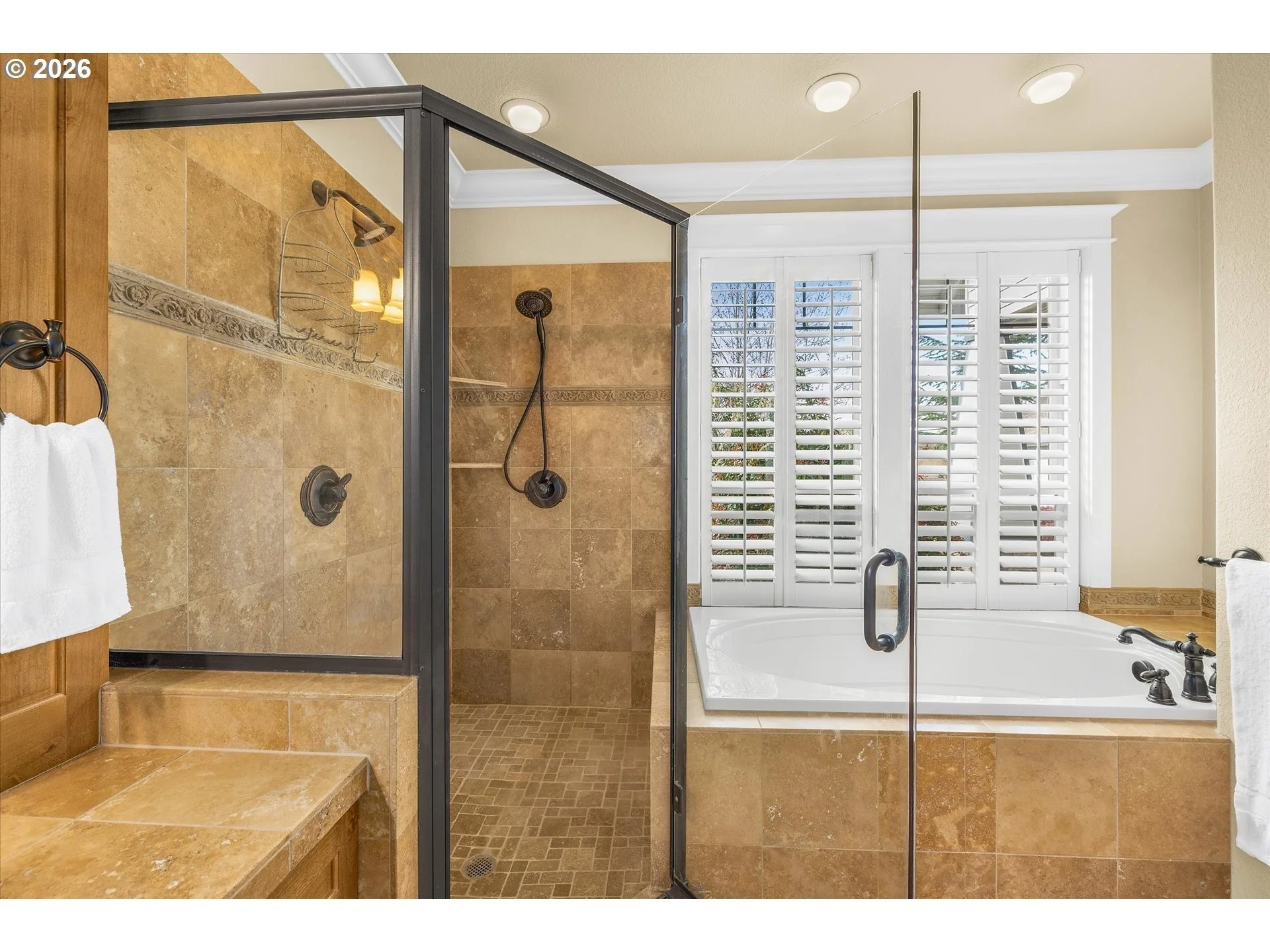 imgi_72_586013218-24 (1).jpg