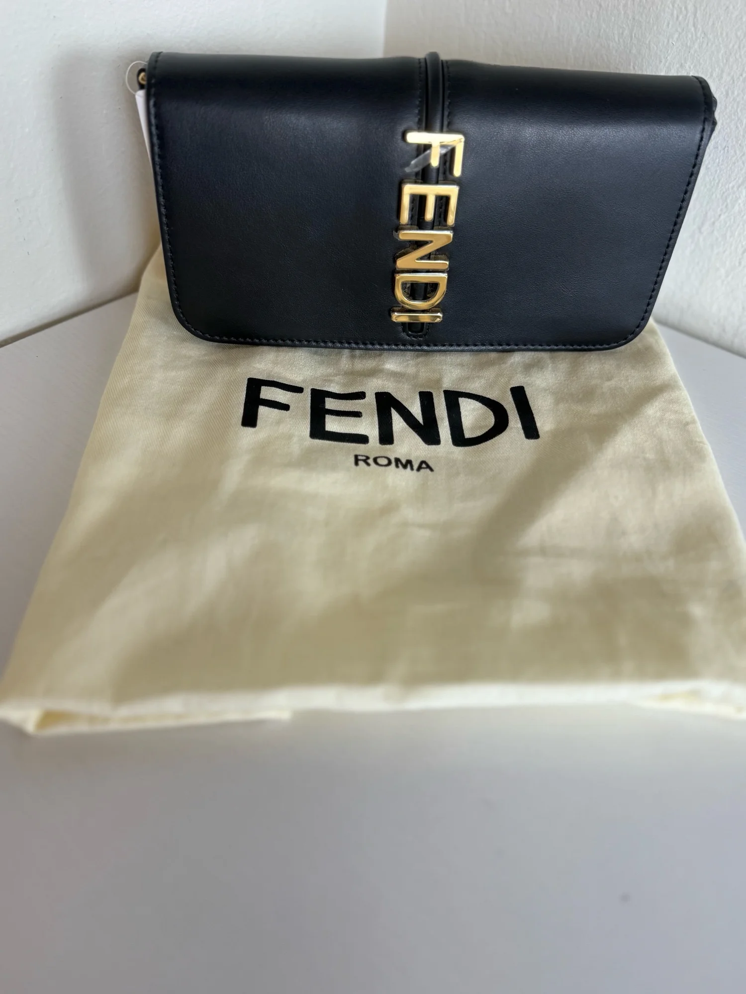 Fendi Fendigraphy Wallet on Chain Black