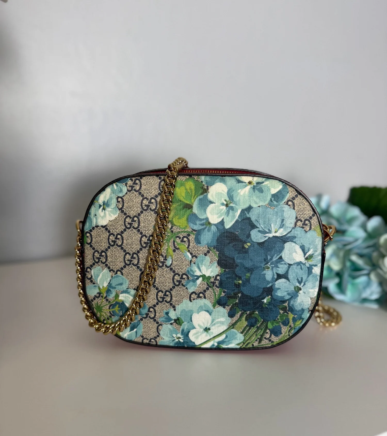 Gucci GG Supreme Blooms Crossbody Camera Bag Small